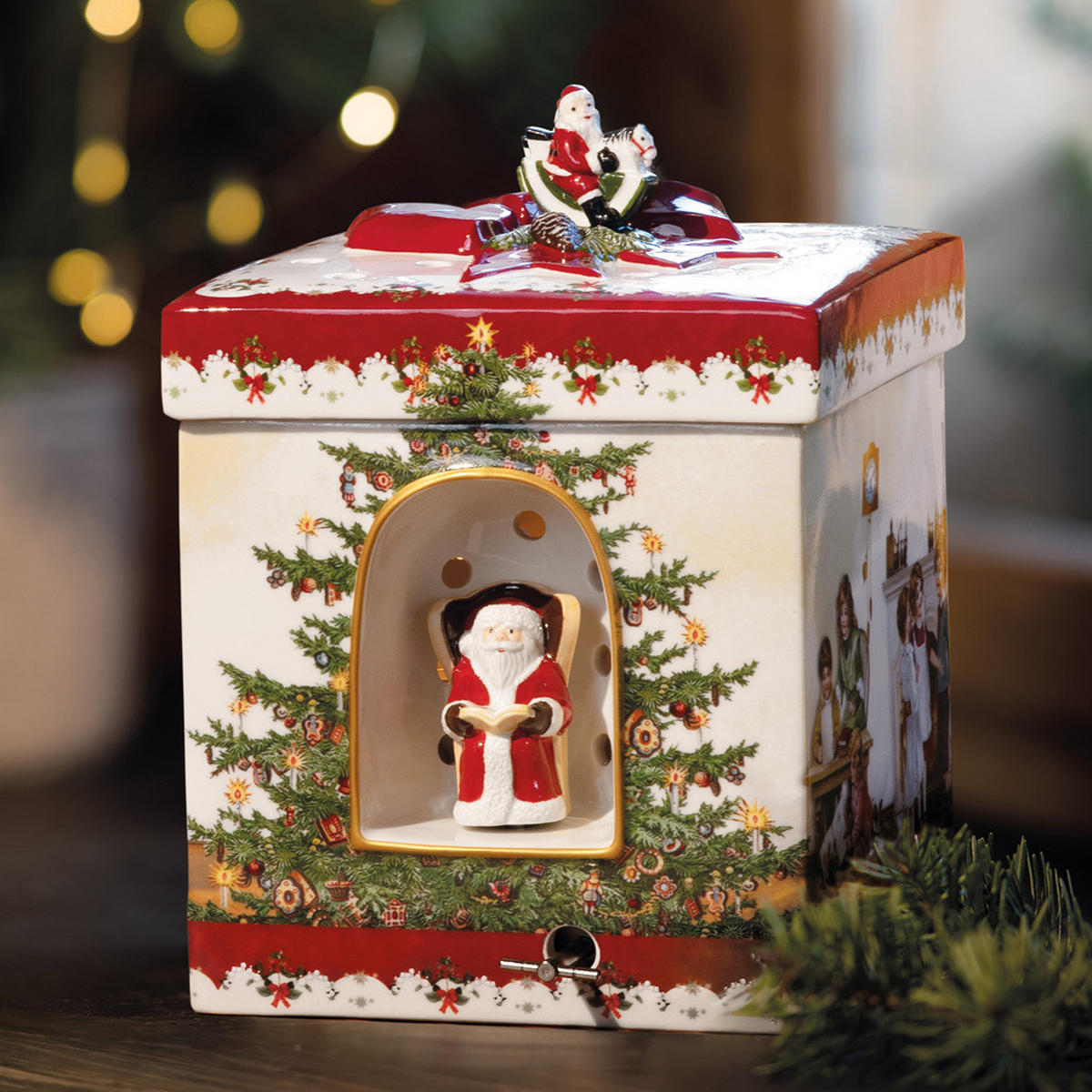 SPIELUHR Christmas Toys bunt 17 x 17 cm - Multicolor, Keramik (17/21.5/17cm) - Villeroy & Boch