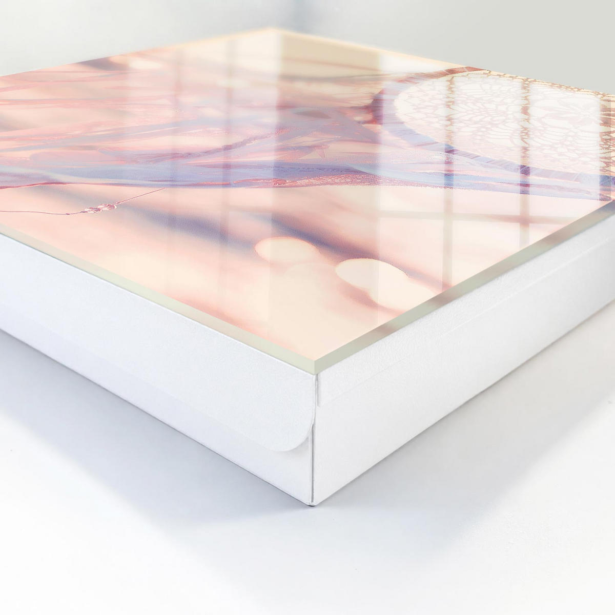 SCHLÜSSELBOX Weiß 30x30 cm – Türöffnung nach rechts - Spitzenverzierung - Pink, Metall (30/30/5cm) - TULUP