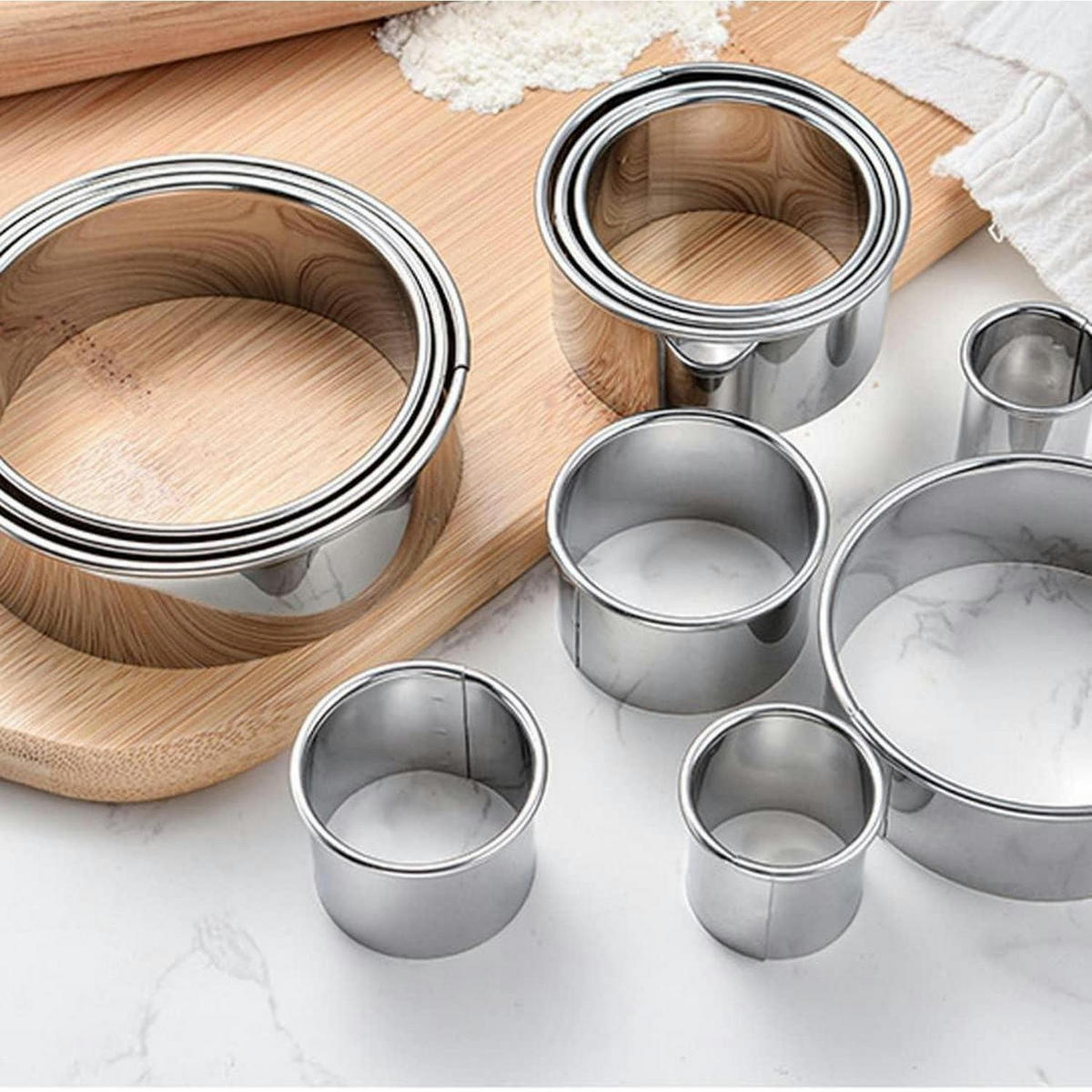 AUSSTECHFORM Set Rund 12-teilig Edelstahl - Silberfarben, Metall (9/3.4/9cm)