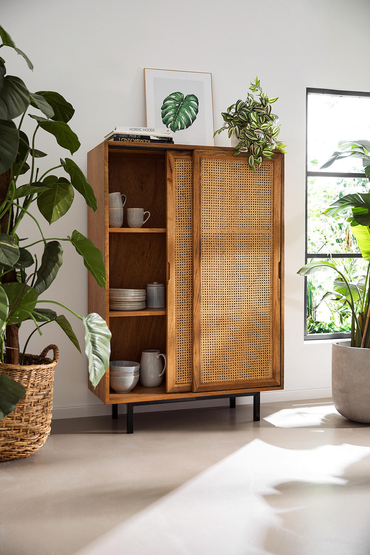 HIGHBOARD - Mango massiv / Wiener Geflecht - Beige/Schwarz, Naturmaterialen/Metall (100/150/43cm) - home24