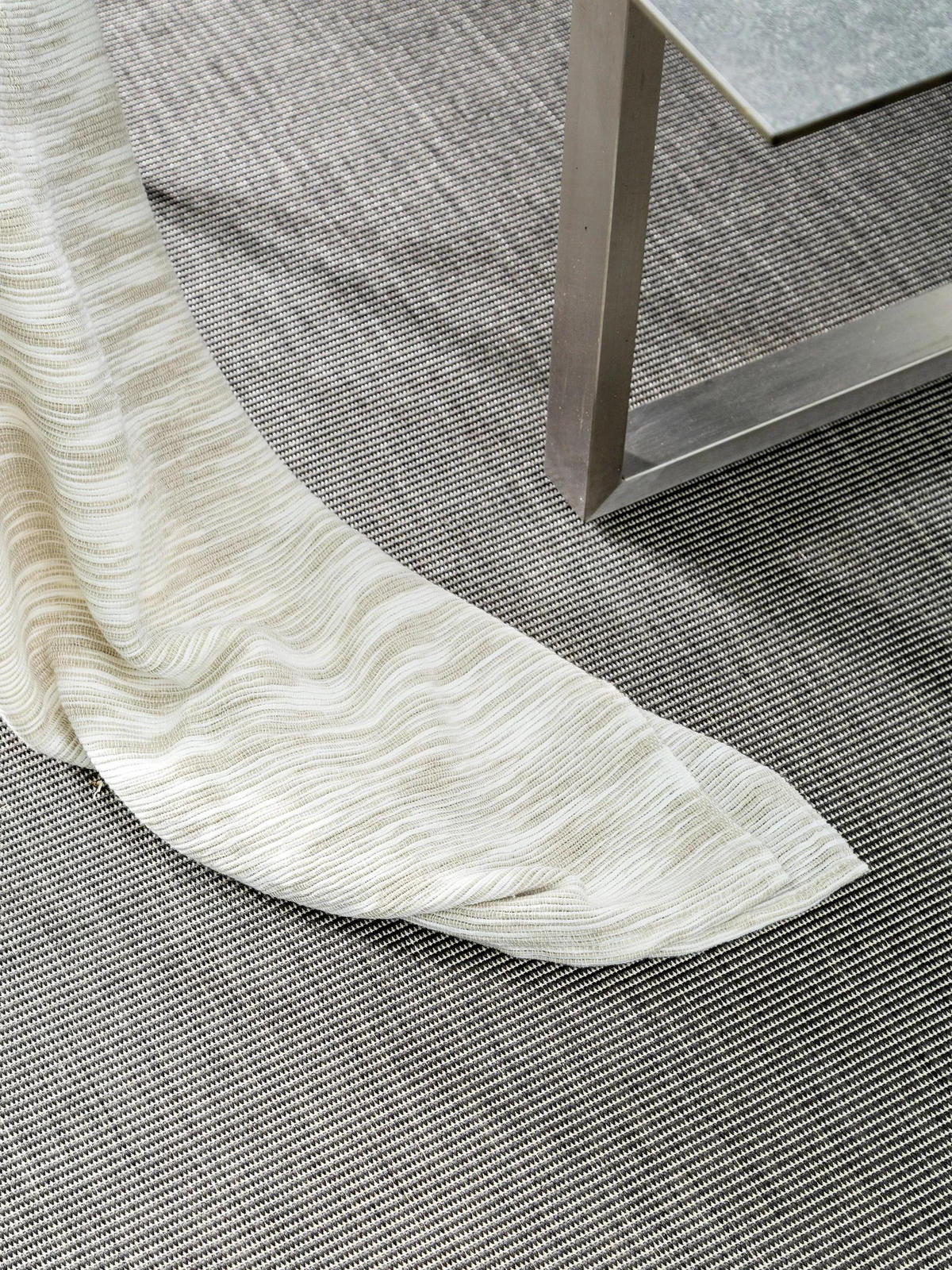 OUTDOORTEPPICH Metro Schwarz 160x230 cm - Schwarz, Textil (160/230cm) - benuta Nest