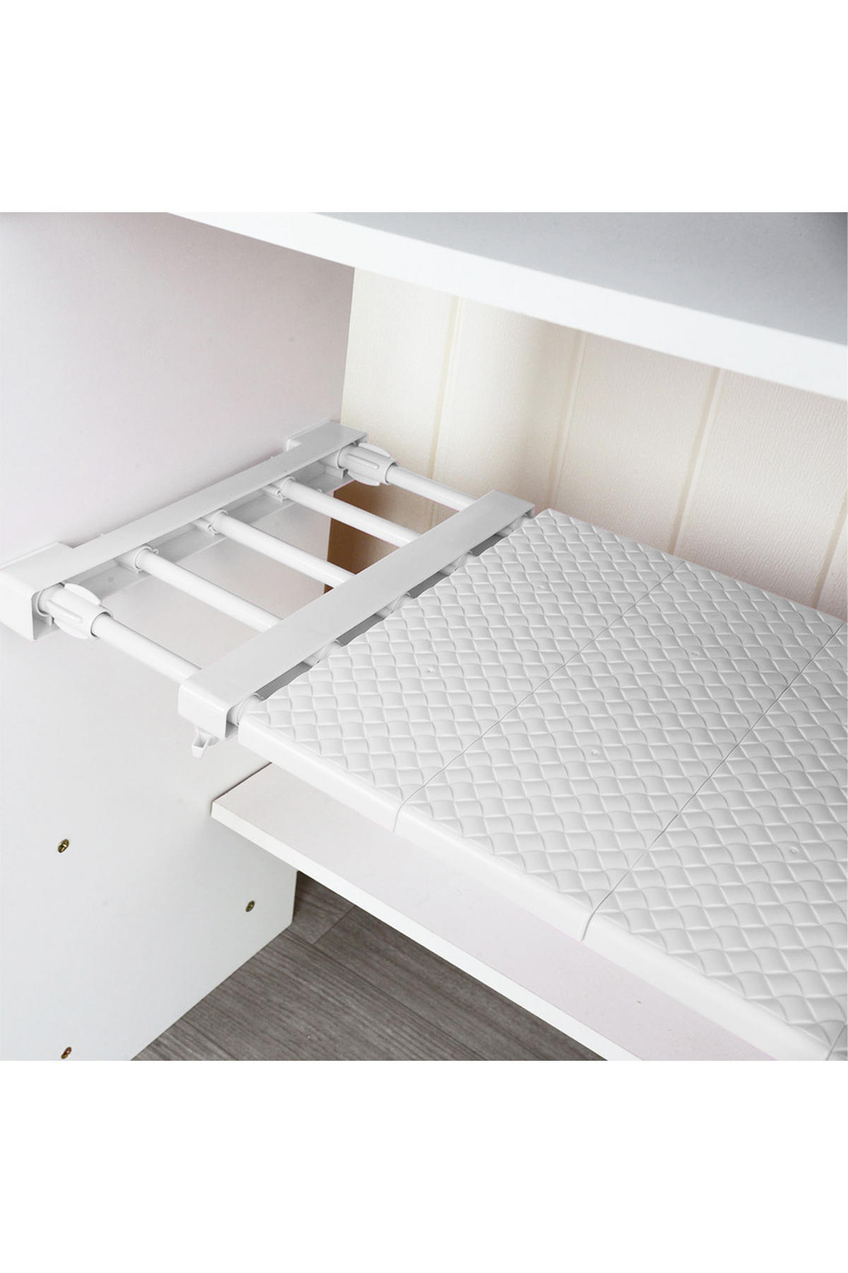 SCHRANK-SPANNREGAL in Weiß Verstellbares - Weiß, Kunststoff (24/50/1.5cm) - Livingandhome