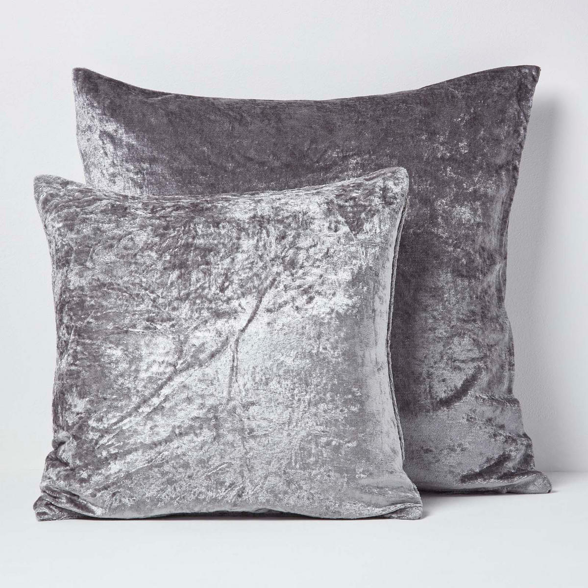 KISSENHÜLLE Pannesamt silber 60/60 cm - Silberfarben, Textil (60/60cm) - Homescapes