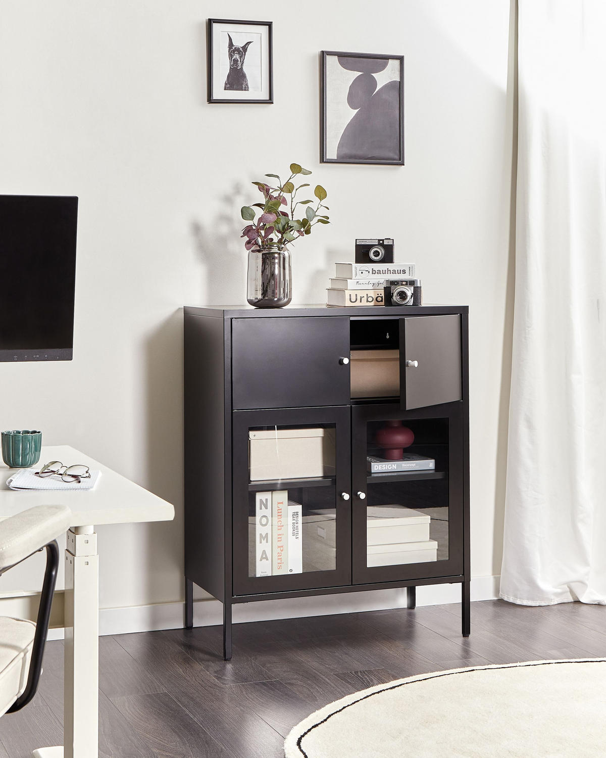 SIDEBOARD se skleněnými dveřmi Kov 80 cm Černý Esholt - černá, kov (80/102/40cm) - Beliani