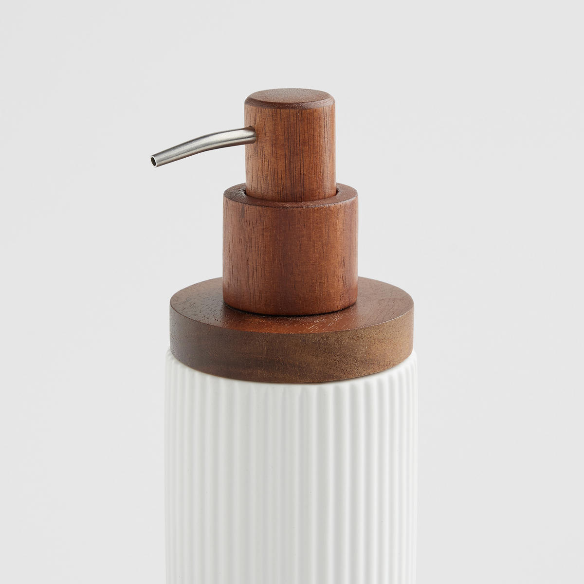 SEIFENSPENDER Femenia - Weiß, Keramik (8/18/8cm) - home&you