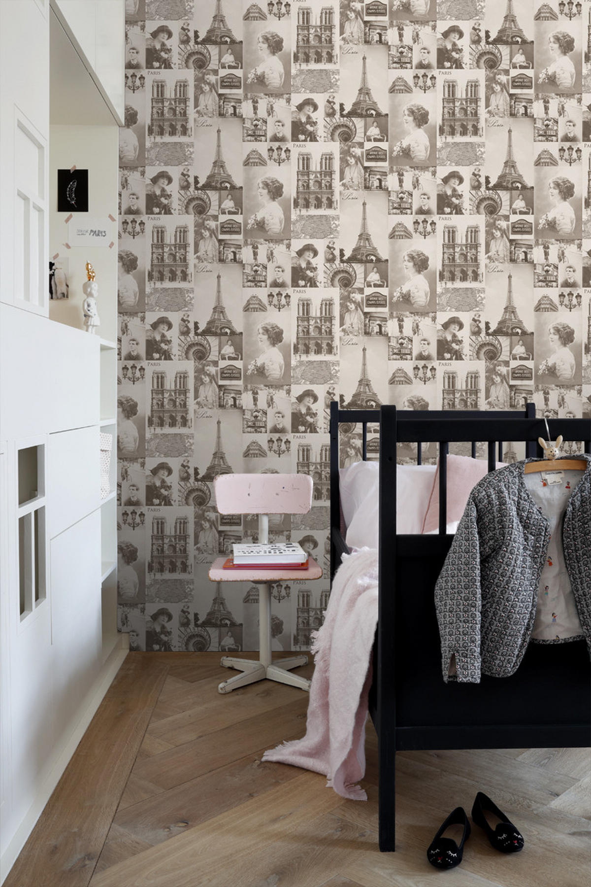 TAPETE Paris Ansicht 53 cm x 10.05 m - Braun, Papier (53/1000cm) - ESTAhome