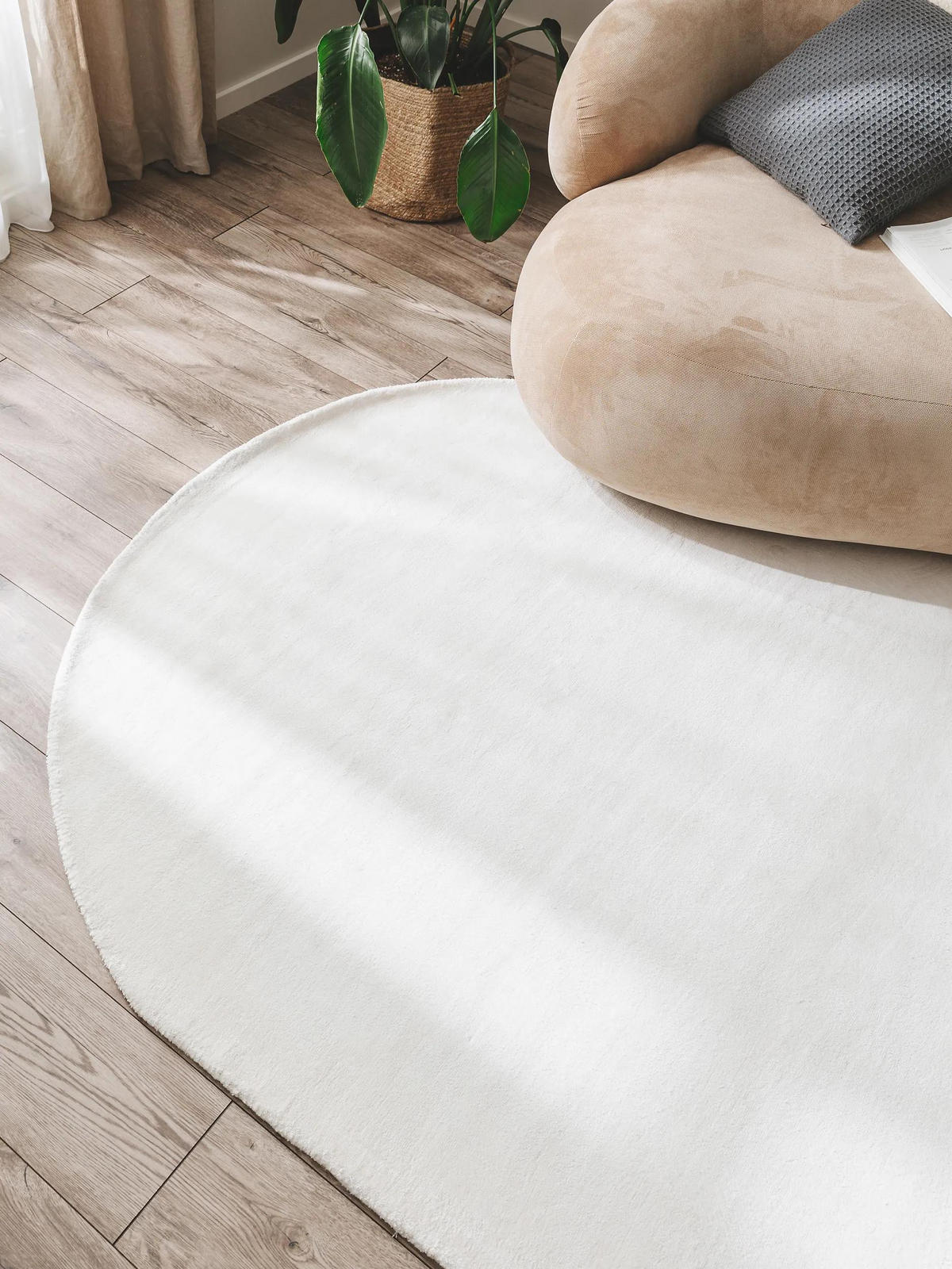 VISKOSETEPPICH OVAL Nela Ivory 150x230 cm - Creme, Textil (150/230cm) - benuta Pure