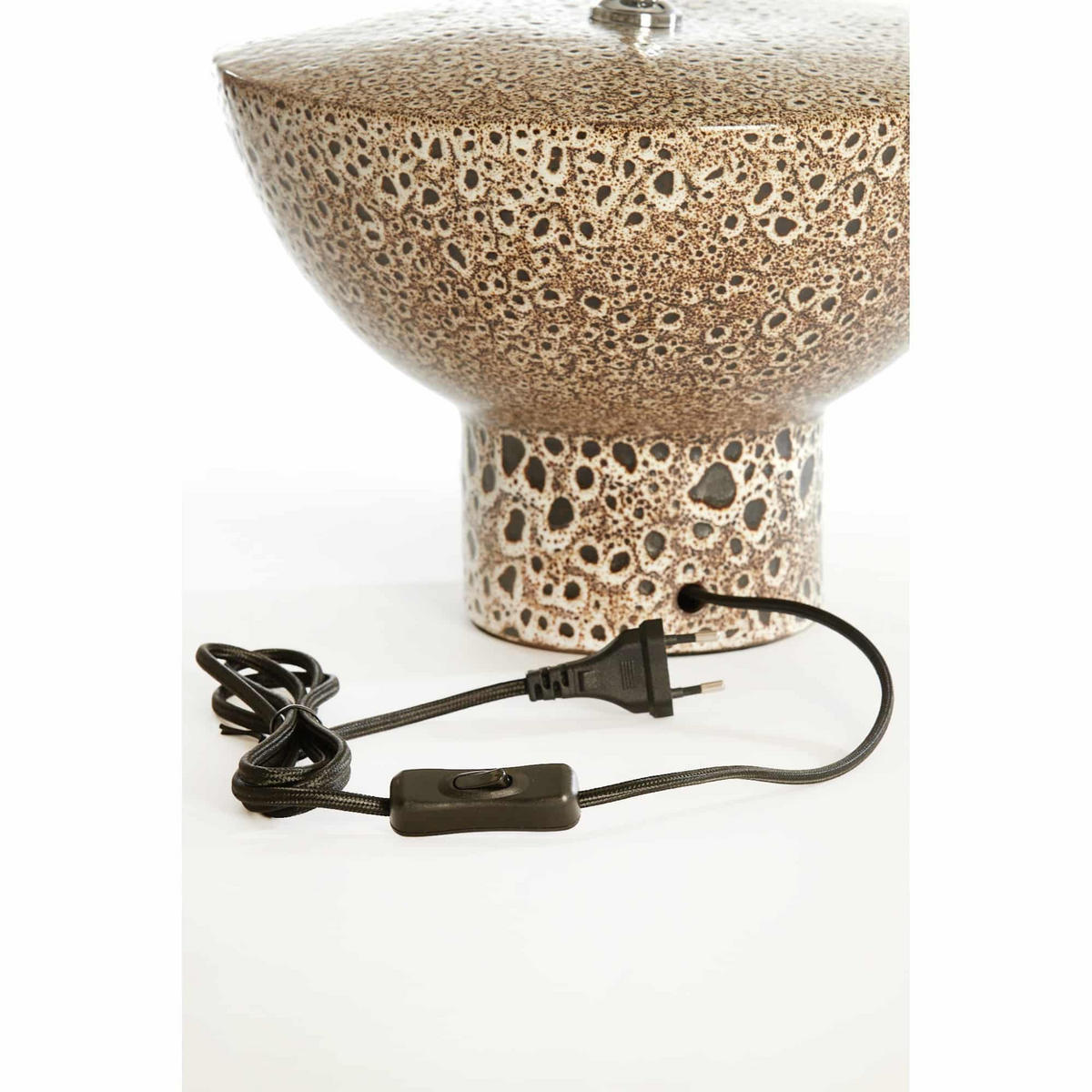 LAMPENFUSS Yasur Schwarz 32/32/22 cm - Schwarz, Keramik (32/32/22cm) - Light & Living