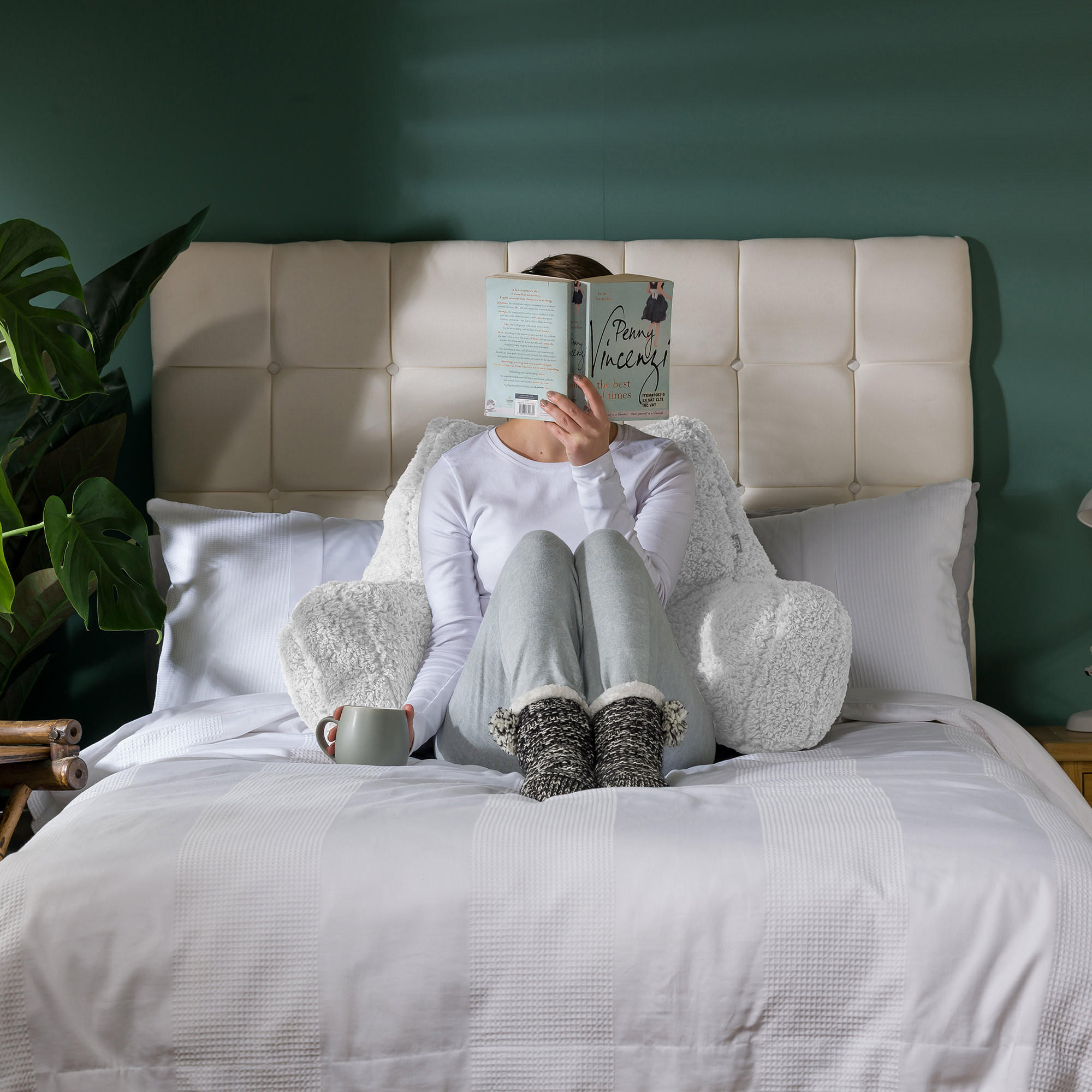 RÜCKENLEHNE Lesekissen Teddybär - Weiß, Textil (74/63cm) - icon