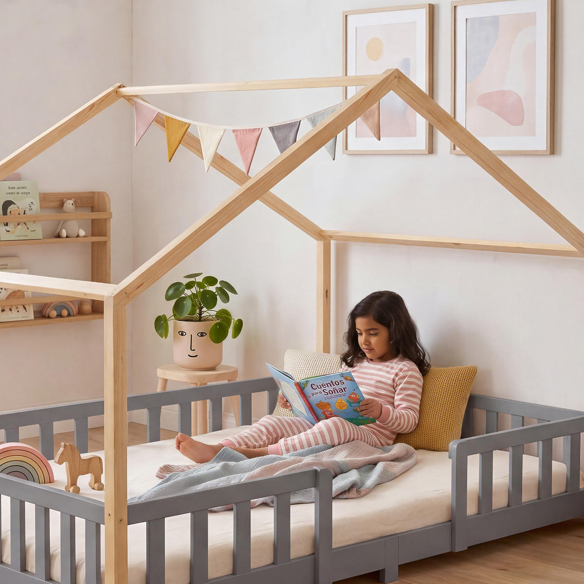 HAUSBETT Treviolo - Hellgrau/Naturfarben, Holz (120/200cm) - [en.casa]