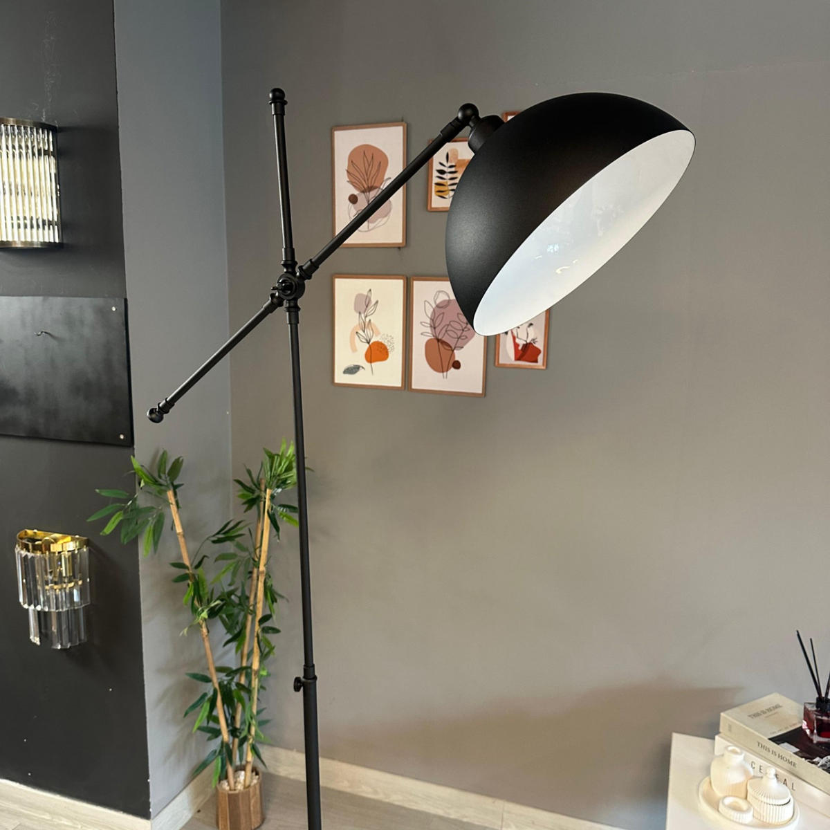 STEHLAMPE Stelan aus Metall mit E27, verstellbarer Lampenschirm - Schwarz, Metall (37/37/171cm) - Bamyum