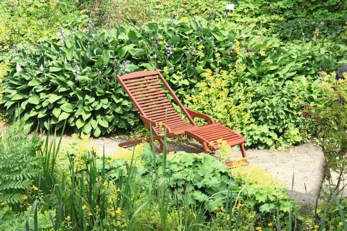 SONNENLIEGE Dorian Klappbar Natur Eukalyptus Gartenliege - Naturfarben, Holz (59.5/78/145cm) - DELUKE