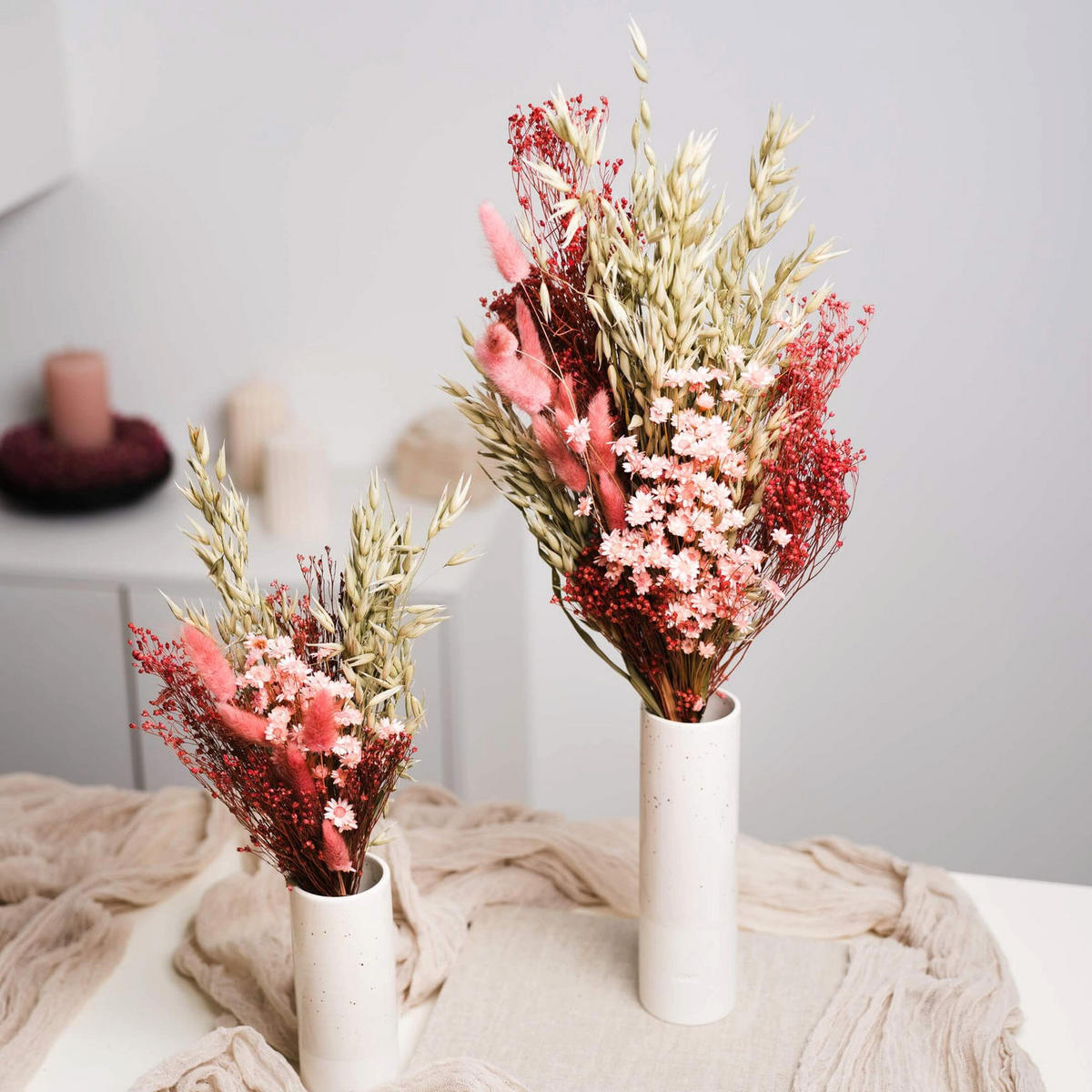 EIN Hauch von Rosa: Trockenblumenstrauß mit Hafer, Broom Bloom, Lagurus und Glixia - 50 cm / pink - Rosa, Naturmaterialien (50cm) - Lykke & You