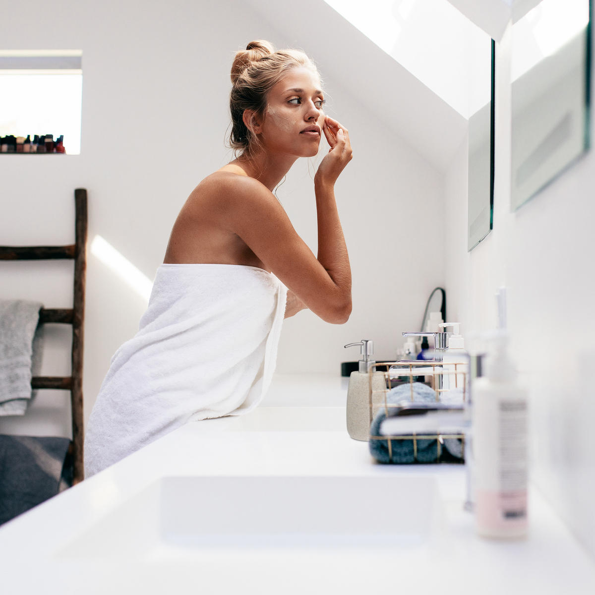 SEIFENSPENDER - Schwarz, Kunststoff/Metall (7.5/18/9cm) - Relaxdays