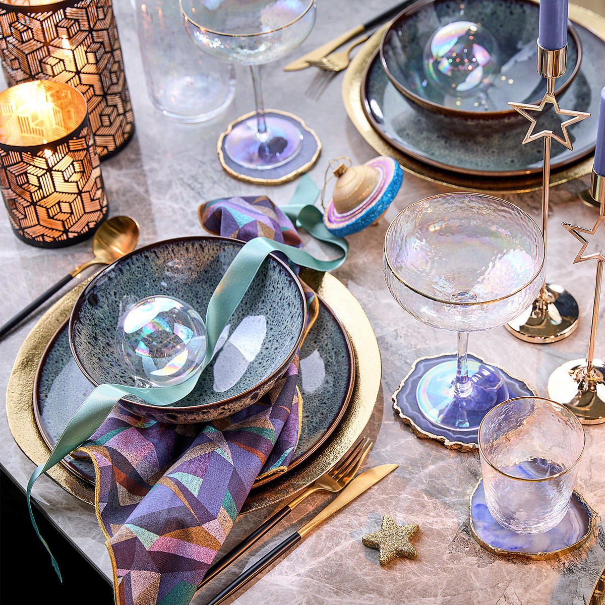 TELLER Cosmos - Blau, Keramik (22/22/3.4cm) - Butlers