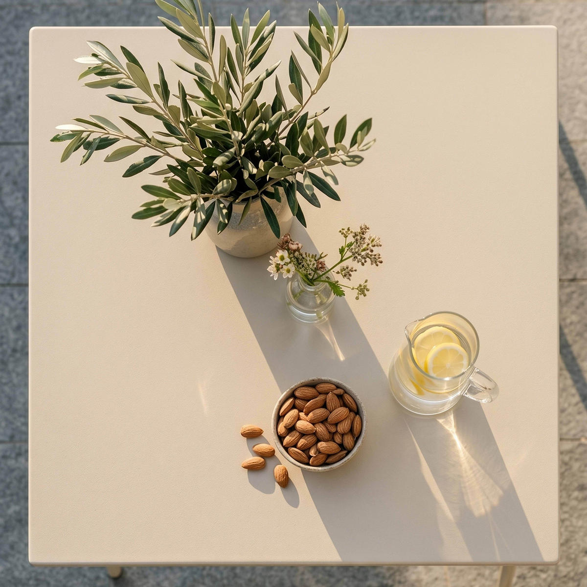 GARTENTISCH , Elfenbeinfarbe - Beige, Metall (70/70/72cm) - Oviala