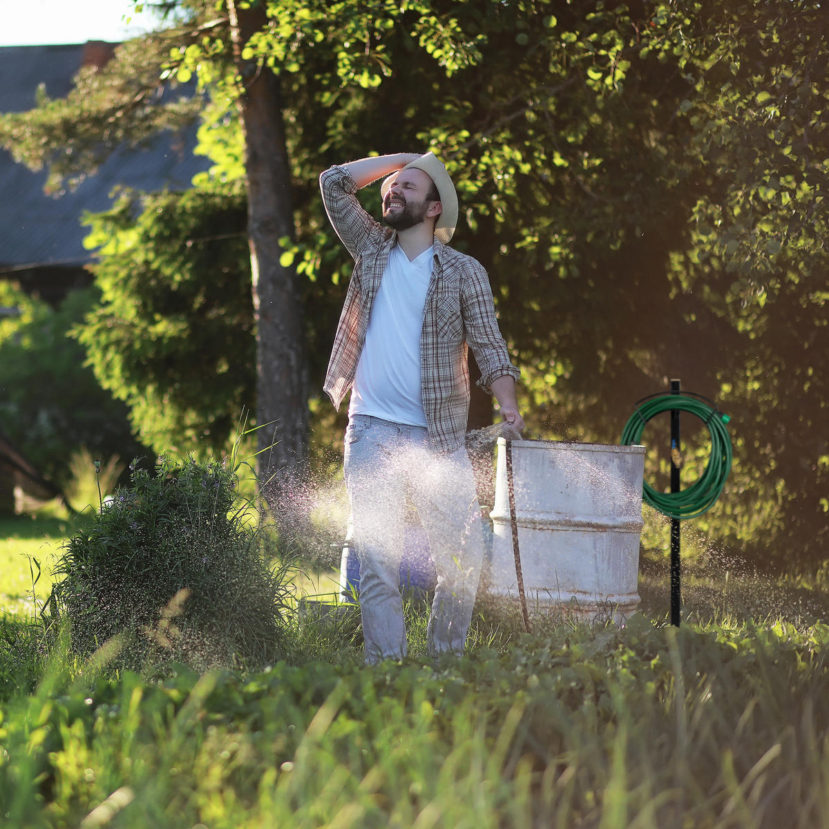 ZAPFSTELLE - Schwarz, Metall (33/107.5/18cm) - Relaxdays