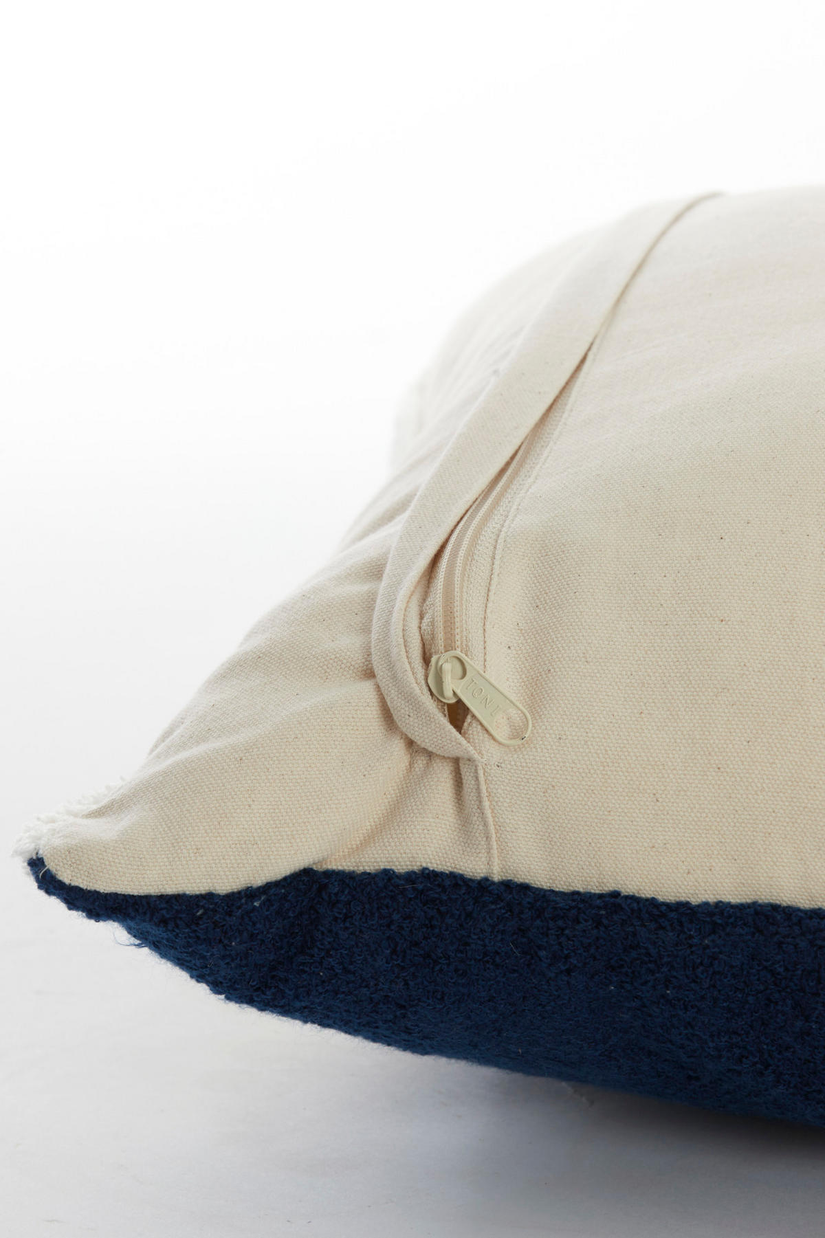 DEKOKISSEN Rejas Blau 45/45/10 cm - Blau, Textil (45/45cm) - Light & Living