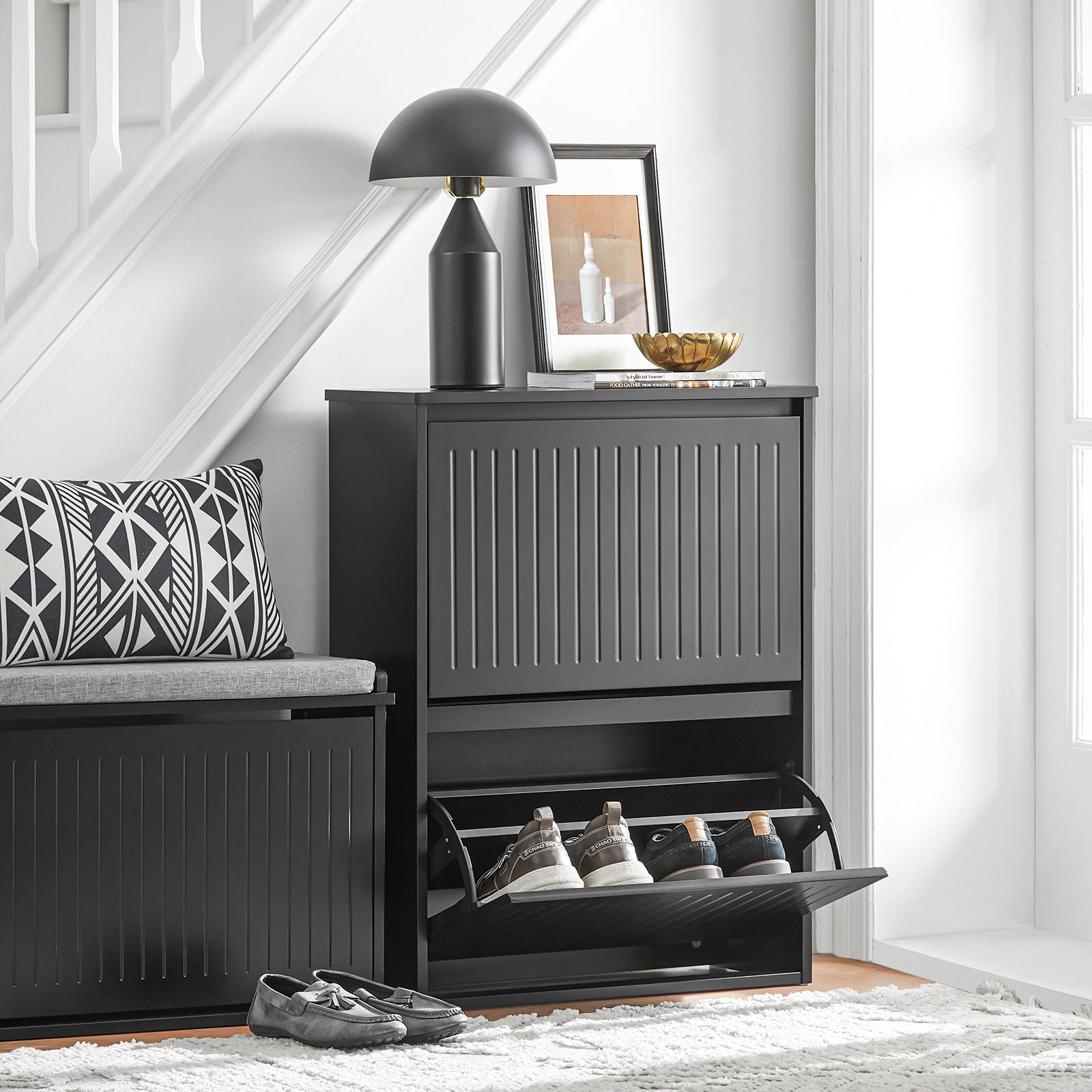 SCHUHSCHRANK mit 2 Klappen Schwarz - Schwarz, Holzwerkstoff (61/81/26cm) - SoBuy