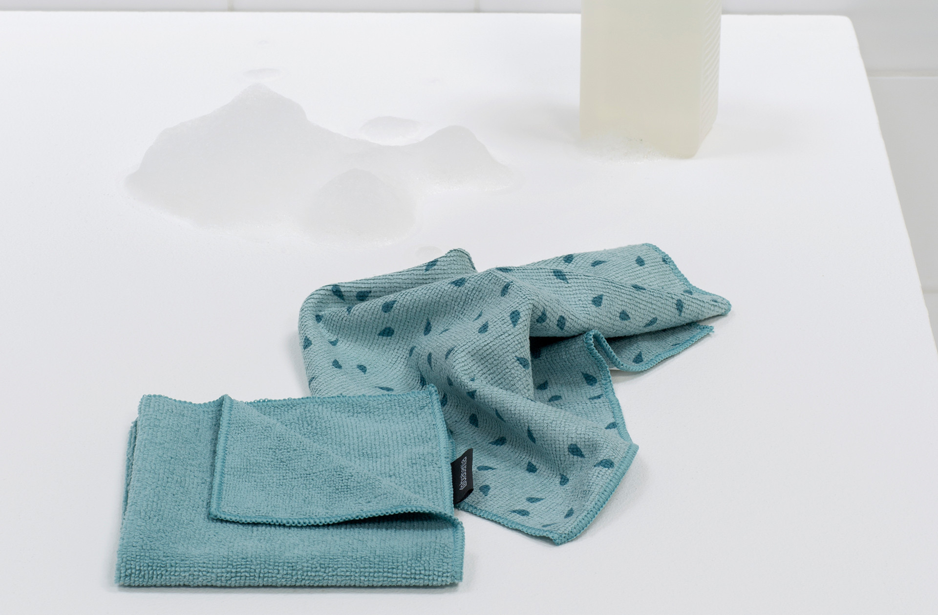 utierky z mikrovlákna v tyrkysovej farbe, vzor slzičky, vzor kvapky