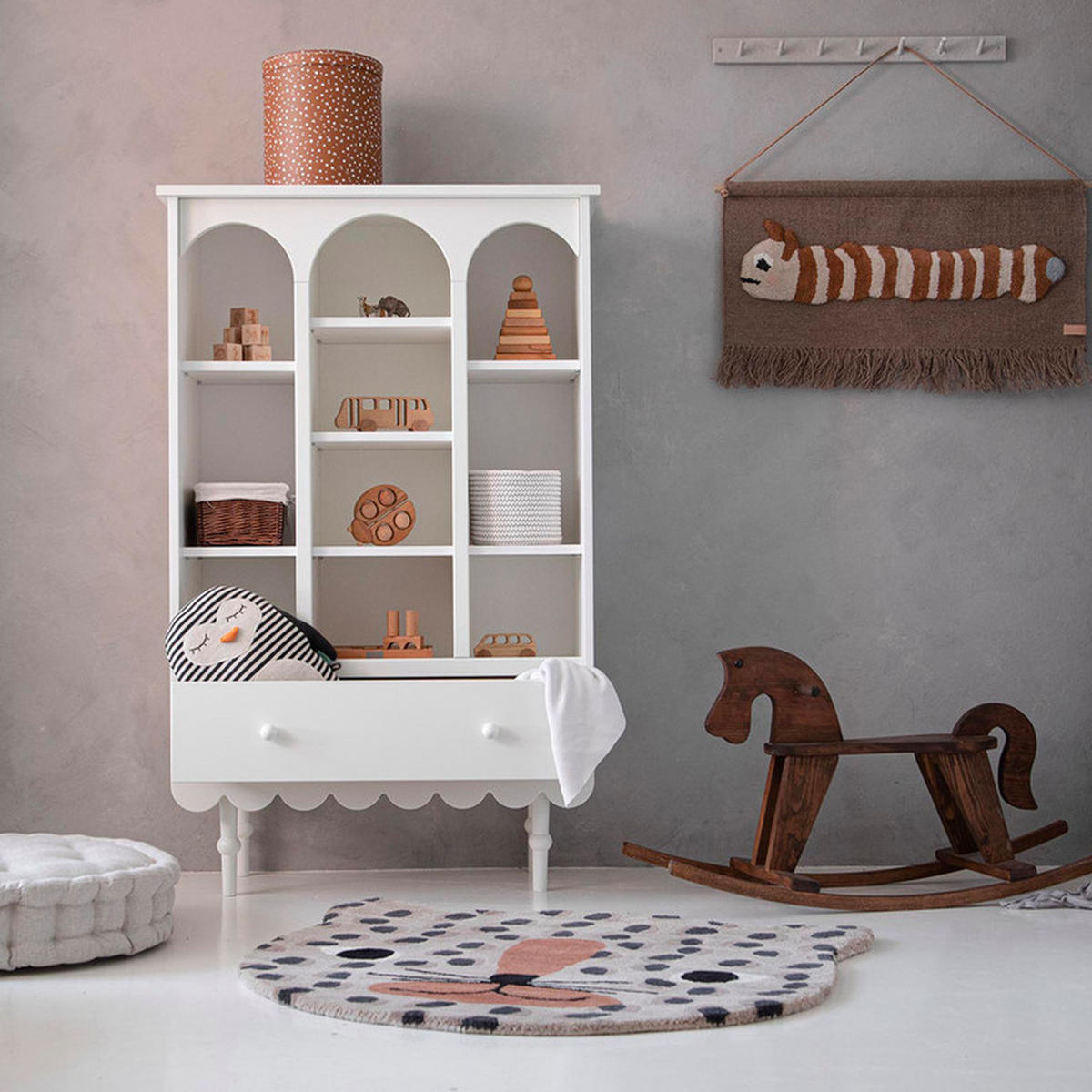 KNIHOVNA Babushka Bílá - bílá, kompozitní dřevo (84/140/35cm) - Petits-meubles