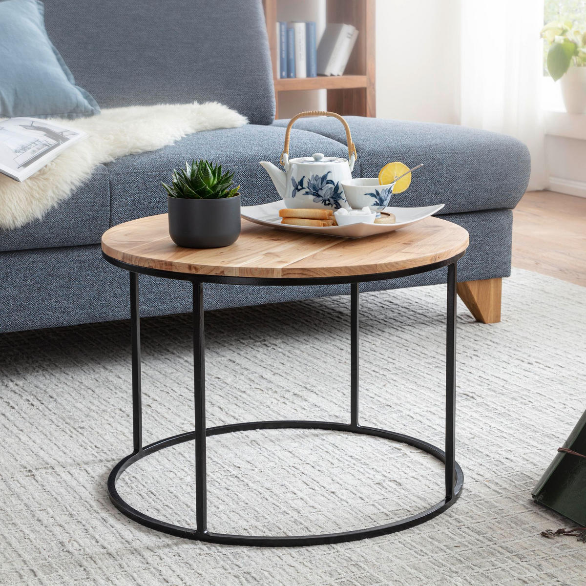 COUCHTISCH Naturholz mit stabiler Konstruktion und runder Ablage, Belastbarkeit 50 kg - Beige/Schwarz, Holz/Metall (60/60/43cm) - KADIMA DESIGN