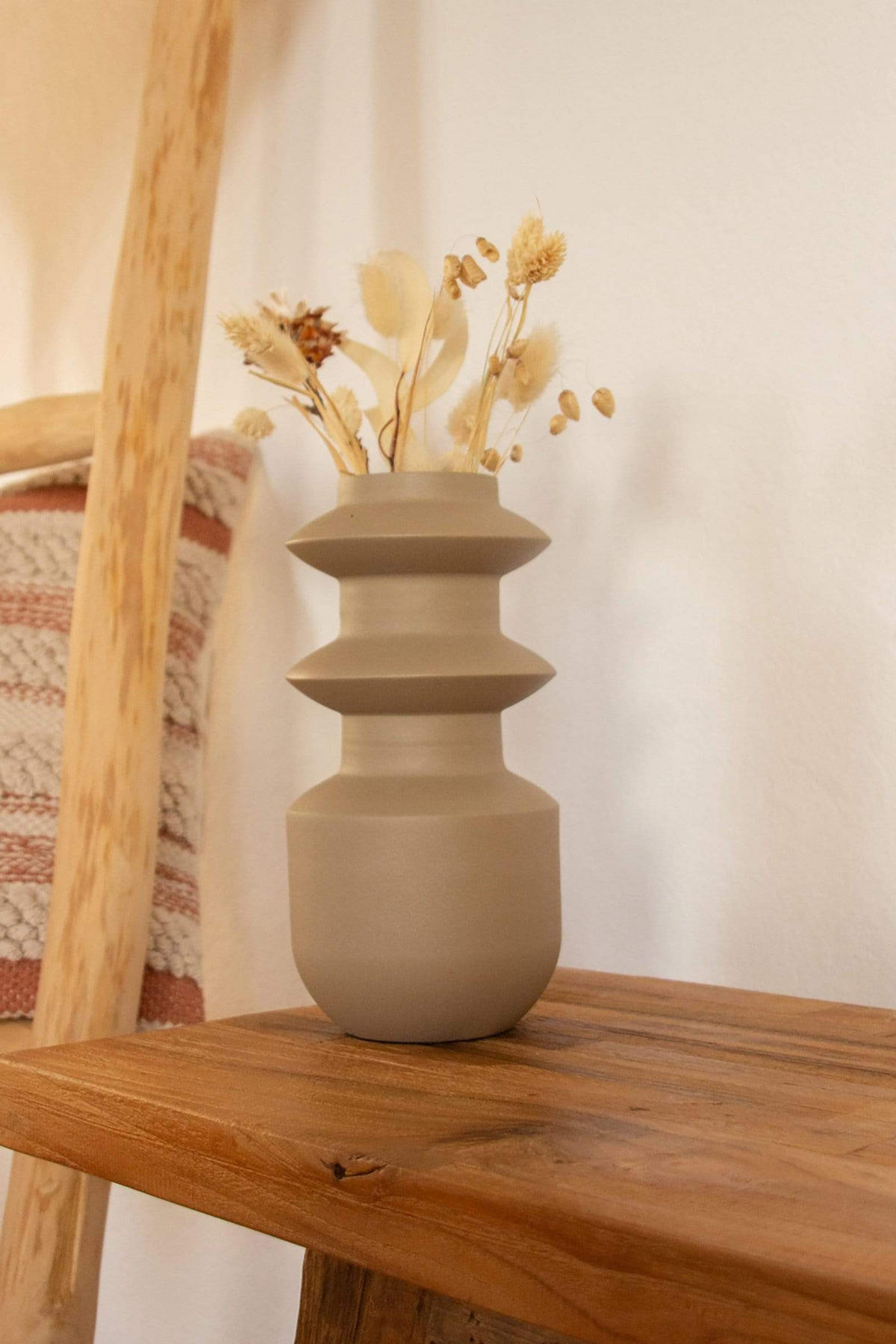 VASE Zeytin in Olive 11/21,5 cm - Beige, Metall (21.5cm) - LaLe Living