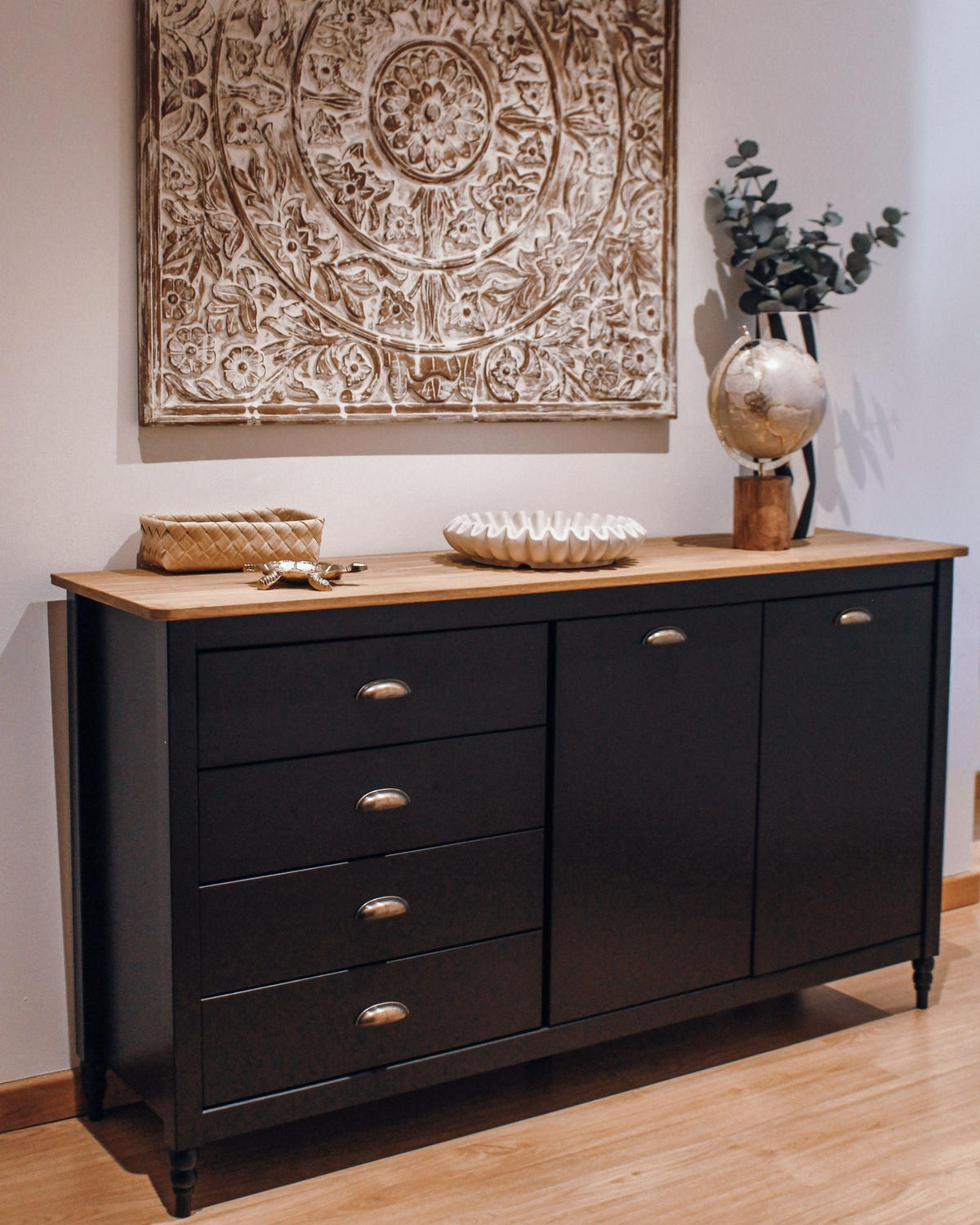 SIDEBOARD mit 2 Türen Kiefernholz Schwarz Shillington - Schwarz, Holz (150/83/40cm) - Beliani
