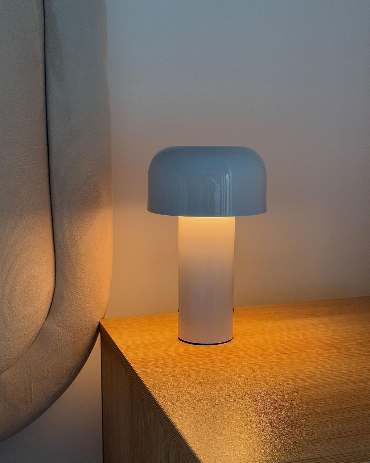 LED STOLNÍ SVÍTIDLO Bílé Besos - bílá, kov (12/12/21cm) - Beliani