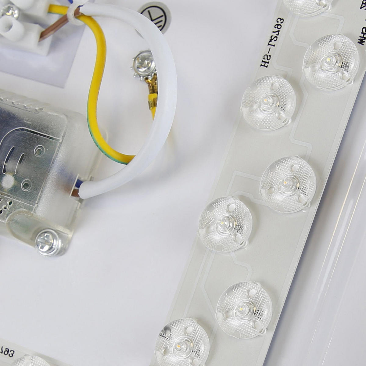 LED-DECKENLEUCHTE Balder 28/28/4cm - Weiß, Kunststoff (28/28/4cm) - ZMH