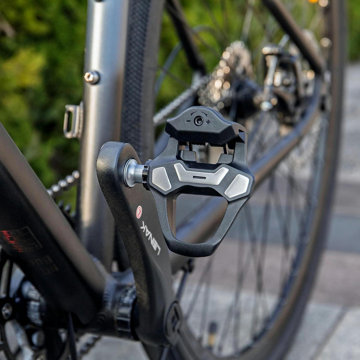 KLICKPEDALE für Rennrad Set mit verstellbarer Spannung und breiter Plattform - Schwarz, Kunststoff (8.7/1.5/10.3cm)
