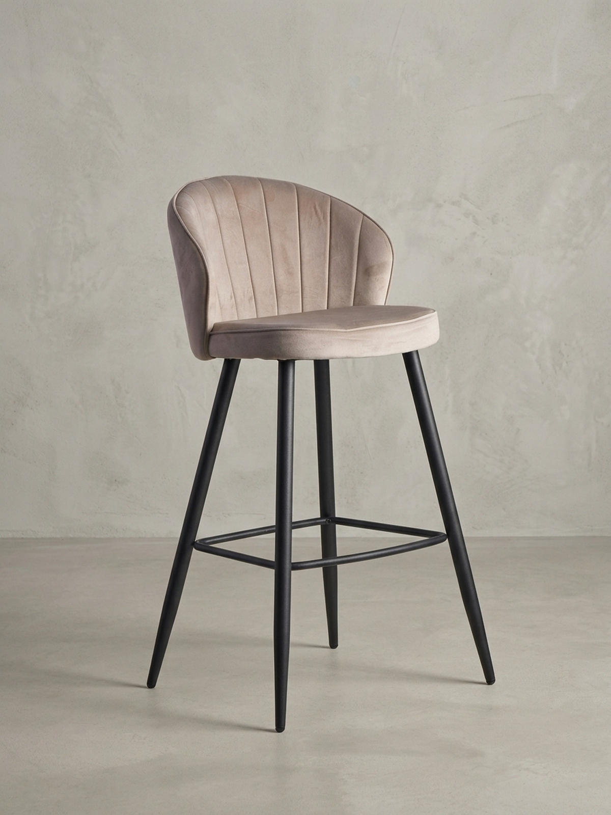 BARHOCKER Samt Metallbeine Skandi-Stil ADIGE, Beige 56x53x103 cm - Beige/Schwarz, Textil/Metall (56/103/53cm) - KADIMA DESIGN