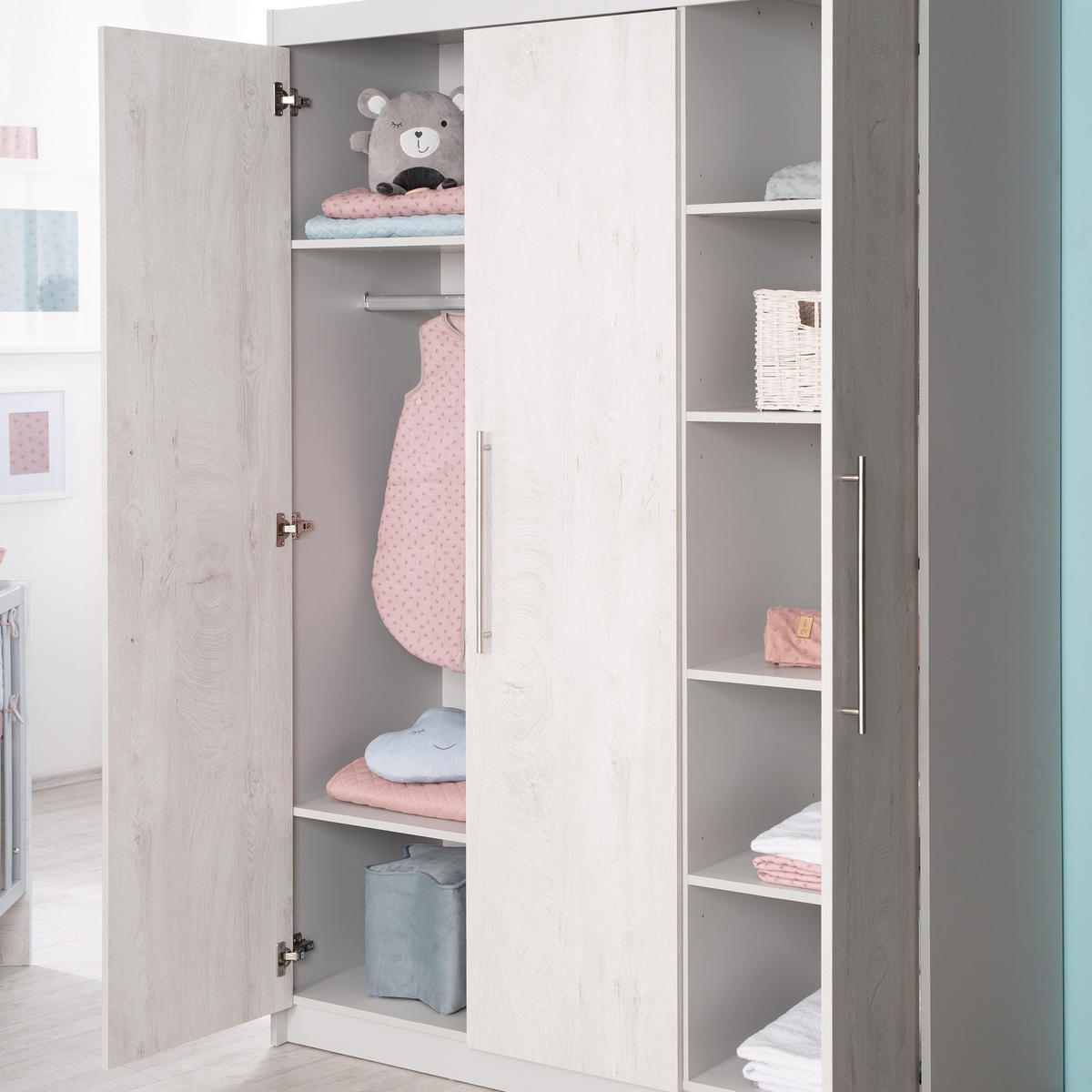 KLEIDERSCHRANK Maren 2 - Hellgrau, Holzwerkstoff/Metall (131/190/52cm) - Roba