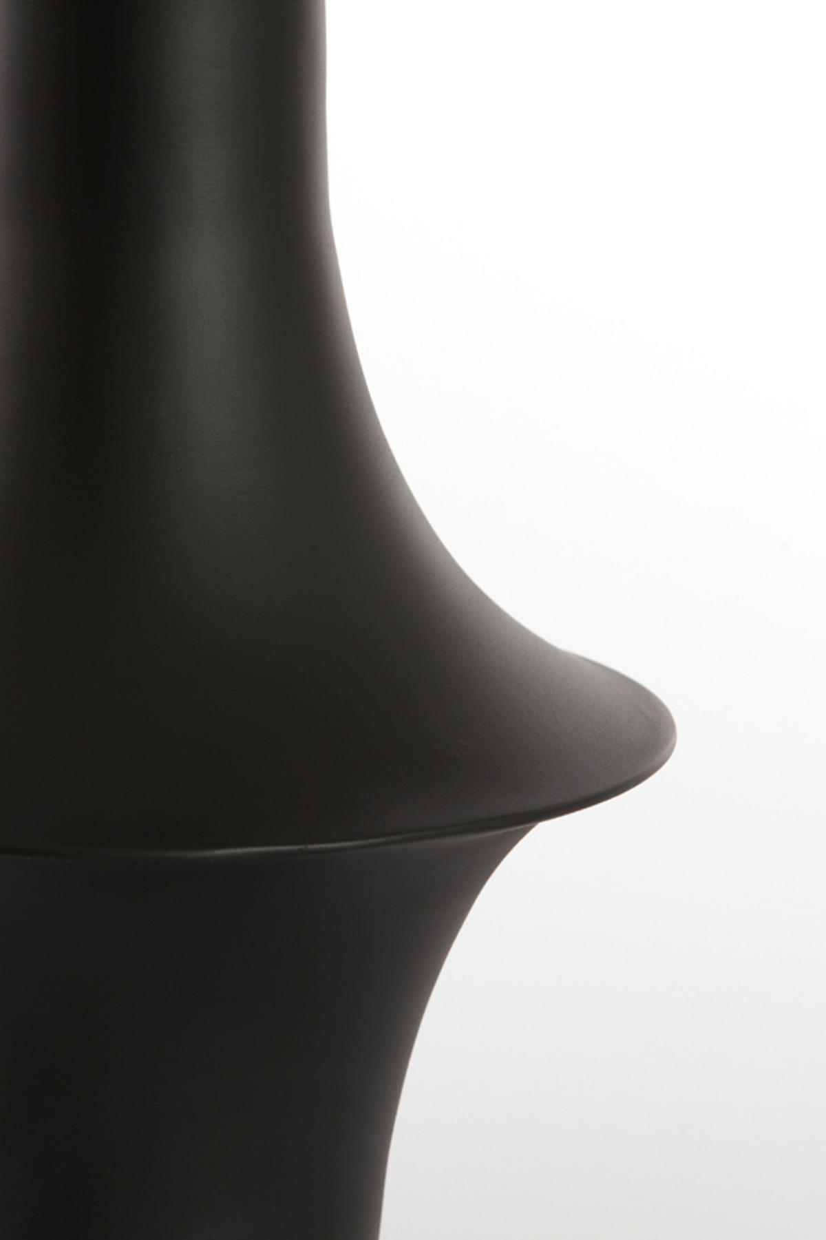 LAMPENFUSS Jeff Schwarz Ø27/61 cm - Schwarz, Metall (27/27/61cm) - Light & Living