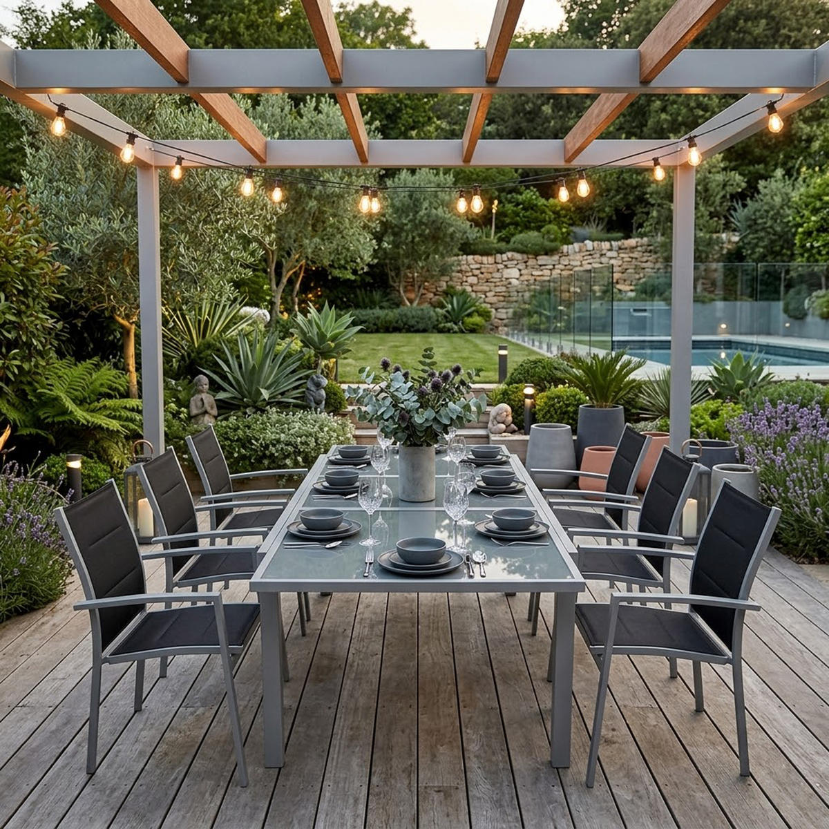 GARTEN-GARNITUR Ashford - 7-teilige Garten-Essgruppe (6x Stapelsessel mit Aluminiumgestell, Bespannung Textillehne schwarz, Ausziehtisch - Schwarz, Metall - TPFGarden