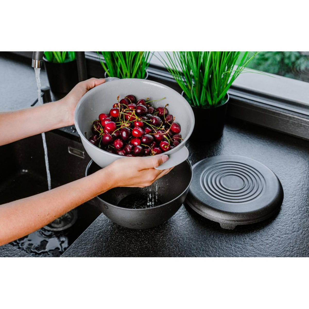 SCHÜSSEL mit Sieb und Deckel Ø 24 cm - Grau, Kunststoff (29/29/12.5cm)