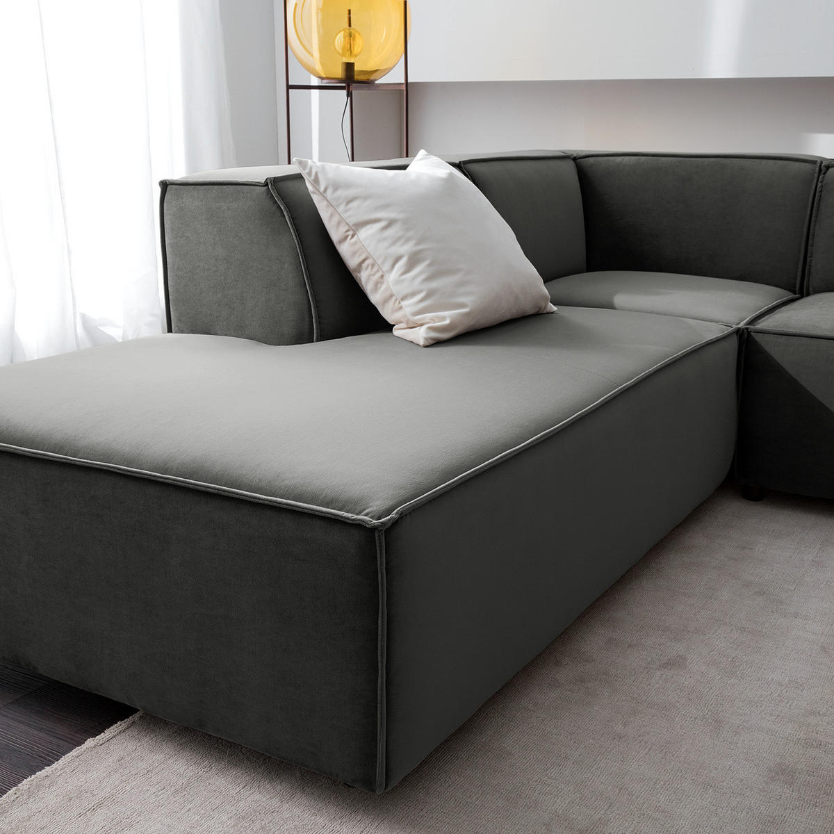 WOHNLANDSCHAFT mit Longchair & Ottomane - Schwarz/Grau, Kunststoff/Textil (369/70/234cm) - home24