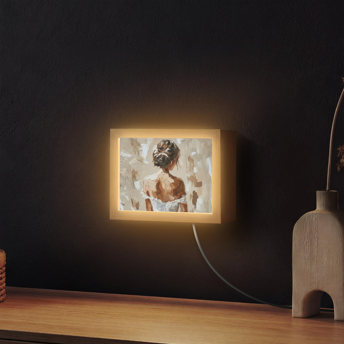NÁSTĚNNÁ LAMPA Žena - malba - abstraktní - béžová - moderní 20x15 cm - světle hnědá, kompozitní dřevo (20/15/8cm) - OnlyWow