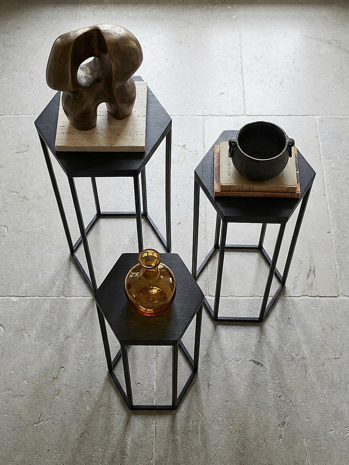BEISTELLTISCHE 3er Set Massivholz und Metall in Hexagon-Form - Schwarz, Holz/Metall (35/35/90cm) - KADIMA DESIGN