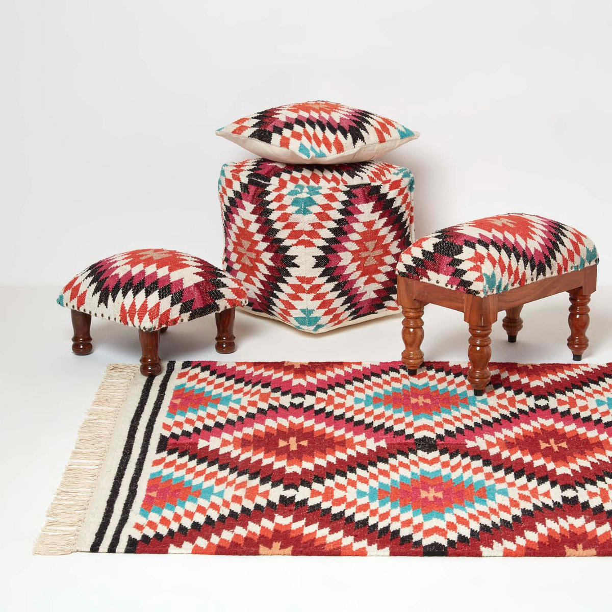 KELIM-HOCKER Manila mit Holzbeinen, Ethno-Muster, 50/40/30 cm - Multicolor, Textil (30/40/50cm) - Homescapes