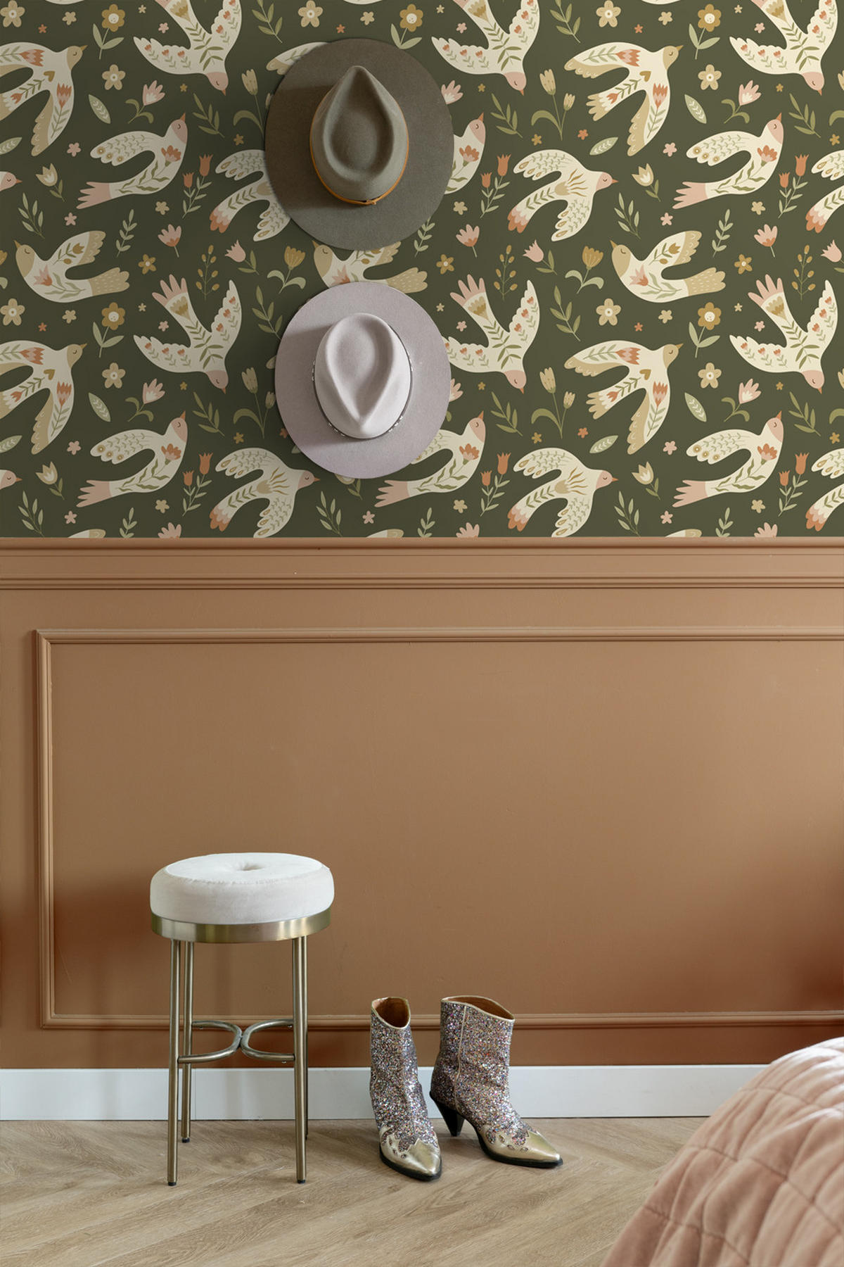 TAPETE Blumen und Vögel 50 x 900 cm - Grün, Papier (50/0.1cm) - ESTAhome