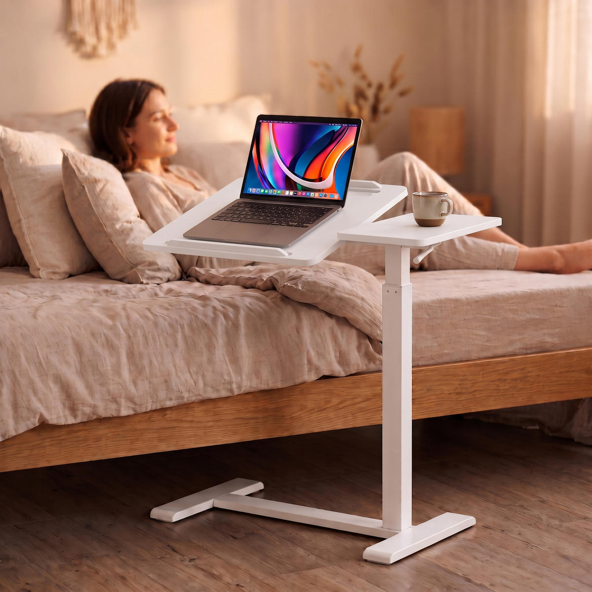 STEHPULT Weiß höhenverstellbar auf Rollen Stahl MDF 67,5 bis 102 cm - Weiß, Holzwerkstoff/Metall (40/68/102cm) - Relaxdays