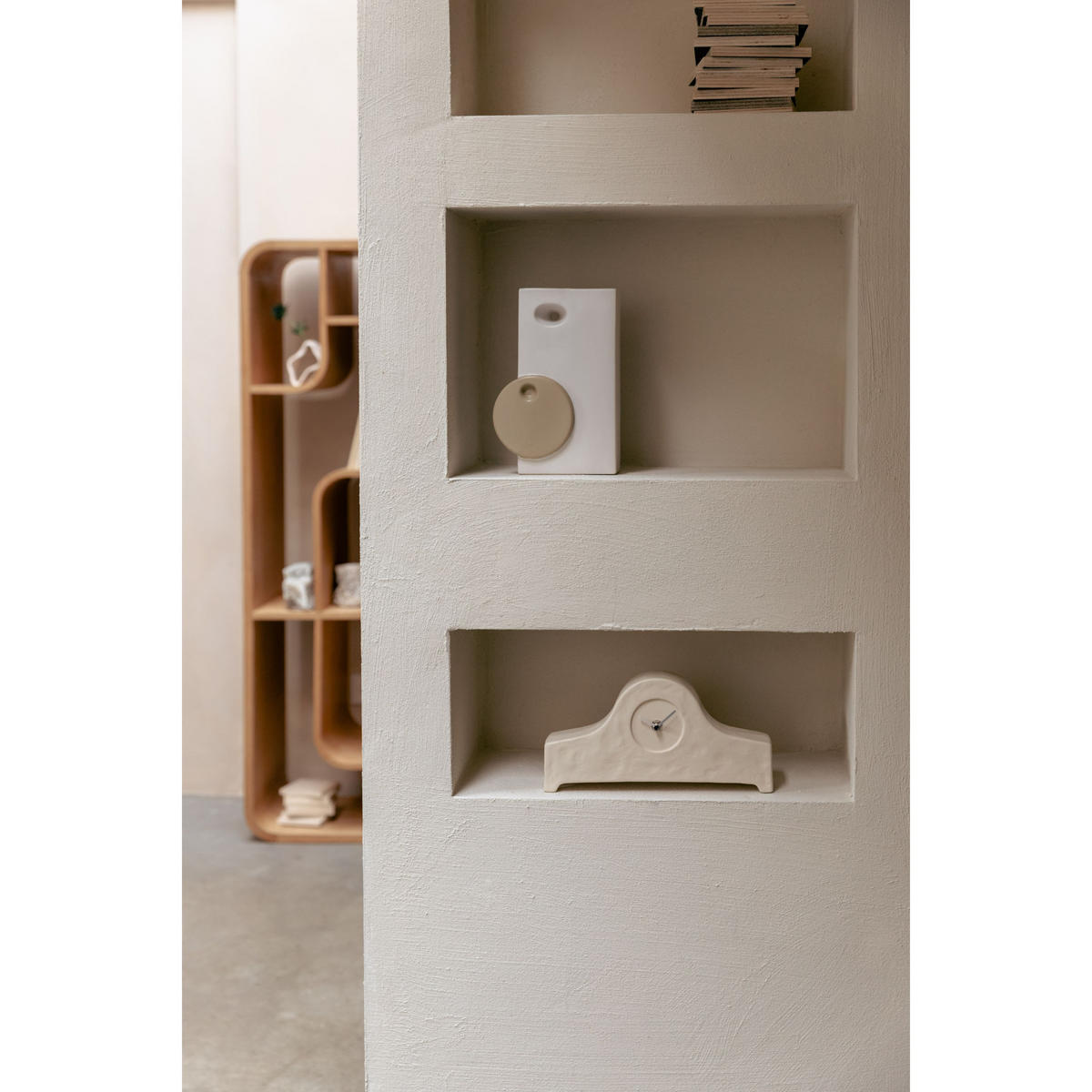 TISCHUHR Grandma Beige - Beige, Keramik (27.5/14/8cm) - Zuiver