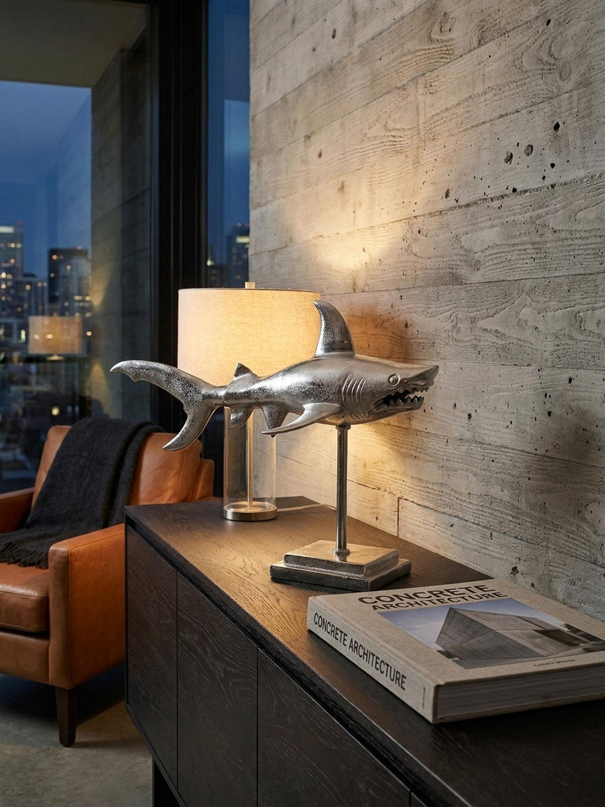 DEKOFIGUR Hai Aluminium 70 cm mit Sockel im maritimen Stil, Silbern 70x27x49 cm - Silberfarben, Metall (70/49/27cm) - KADIMA DESIGN