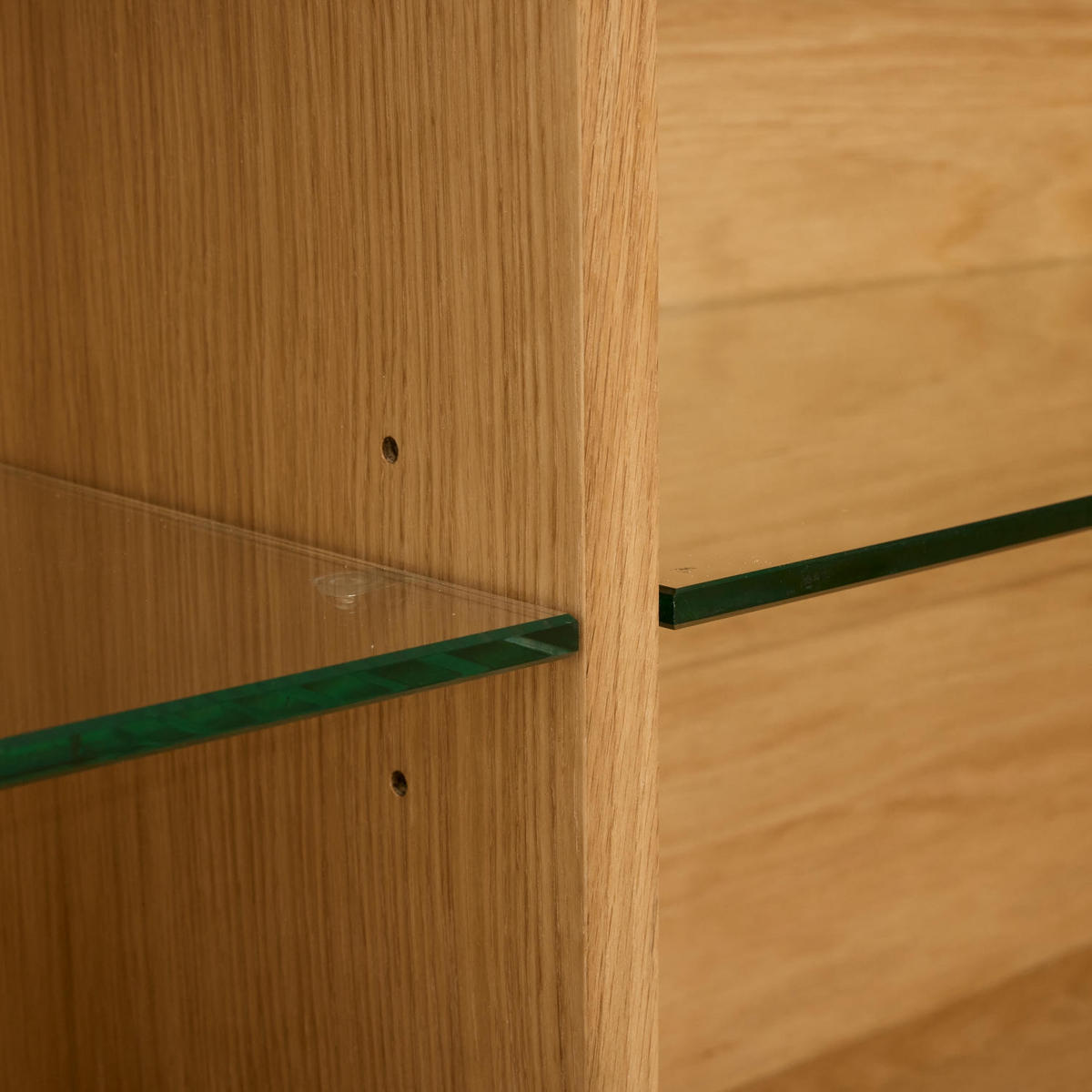 VITRINE Eiche massiv - Eichefarben/Braun, Holz/Holzwerkstoff (180/60/34cm) - Furnhouse