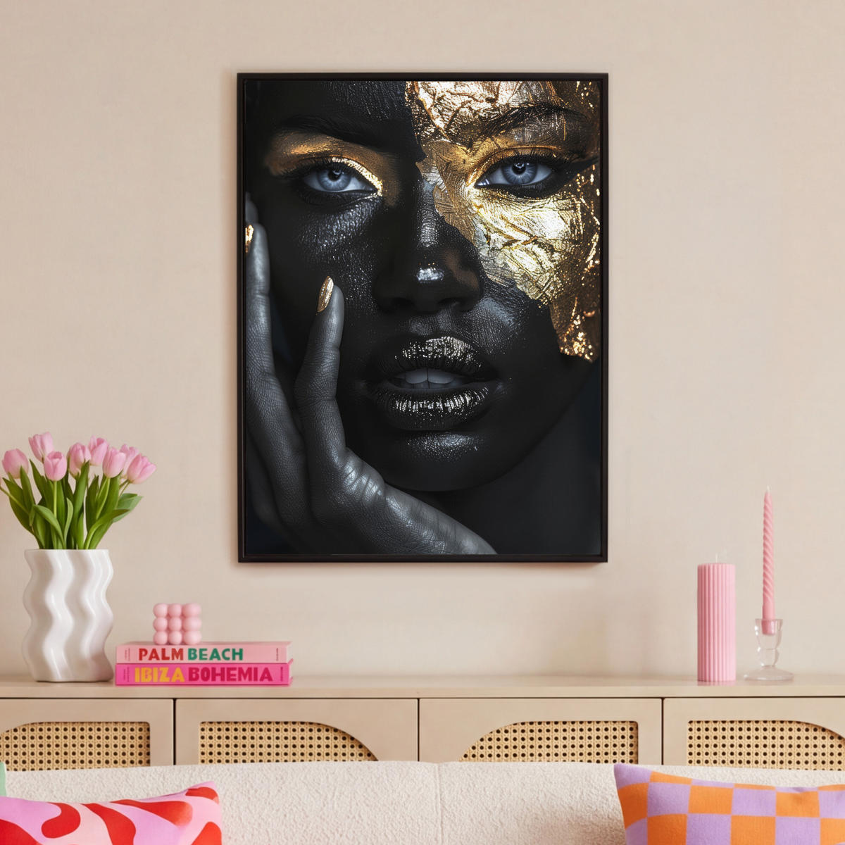 LEINWAND Bilder mit Rahmen - Frau - Gold - Porträt - Schwarz-Weiß - Luxus - 70x100 - Hellblau, Textil (70/100cm) - MuchoWow
