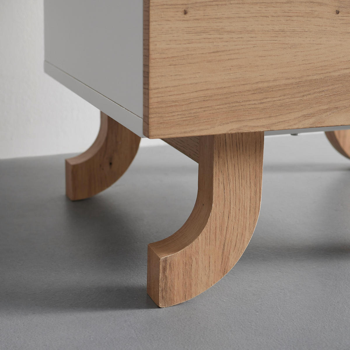 NACHTTISCH Vira Weiß/Kieferfarben Echtholz - Weiß, Holz (48/60/43cm) - Bessagi Home