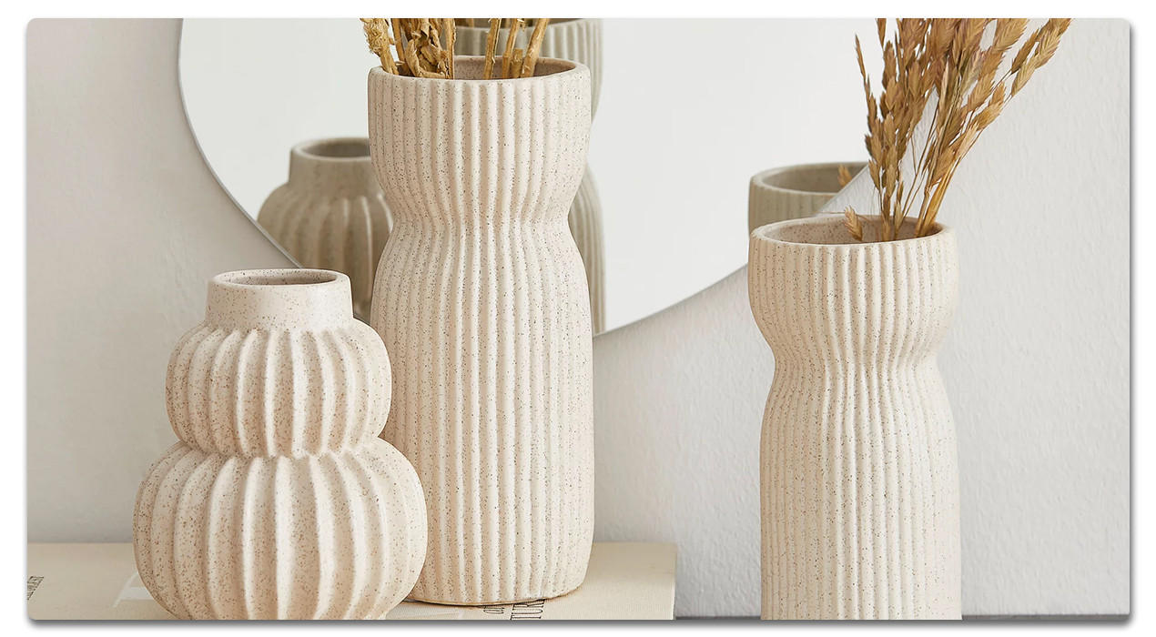 Vasen in beige