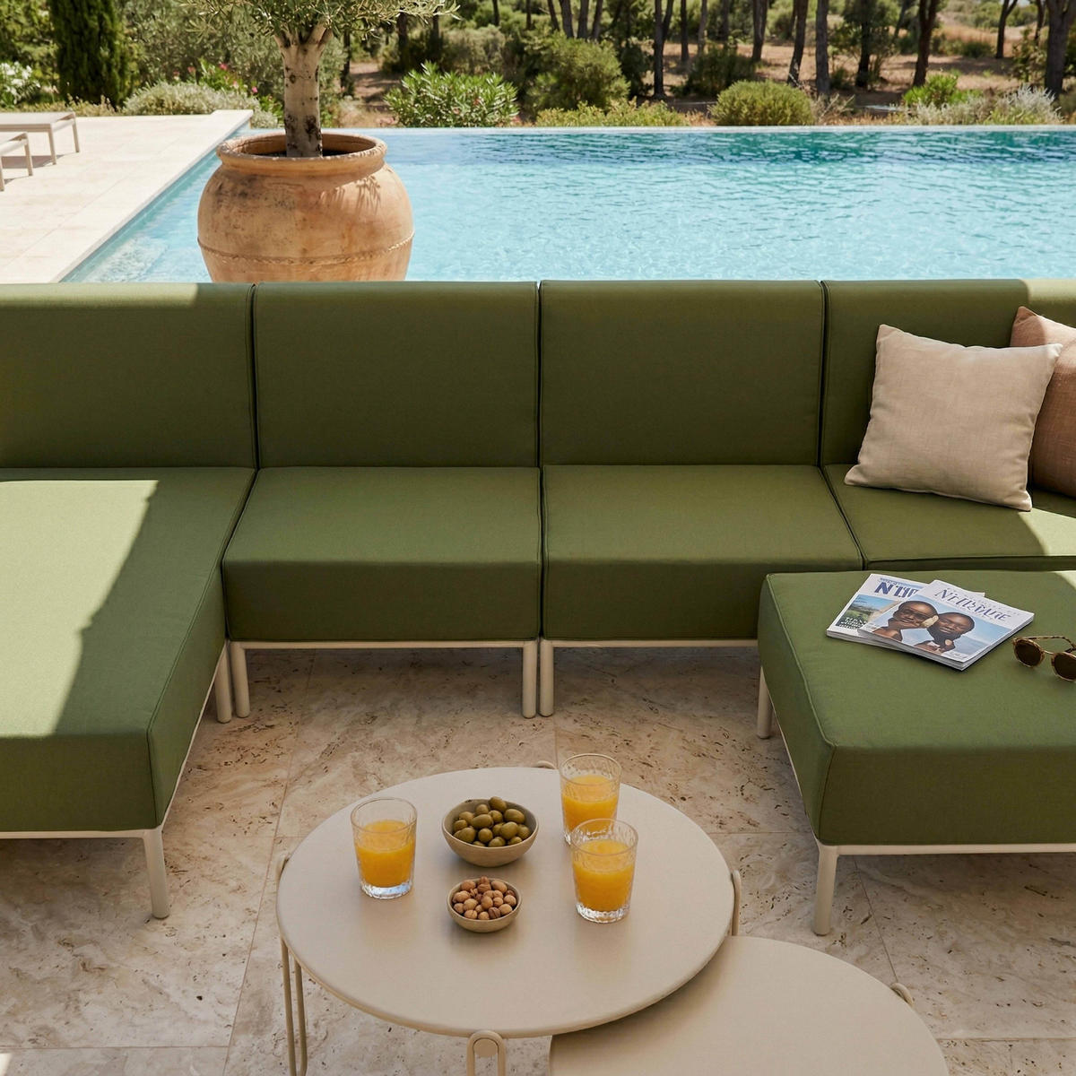GARTENSOFA mit 5 Sitzplätzen, Khakigrün - Grün, Textil (153/78/360cm) - Oviala