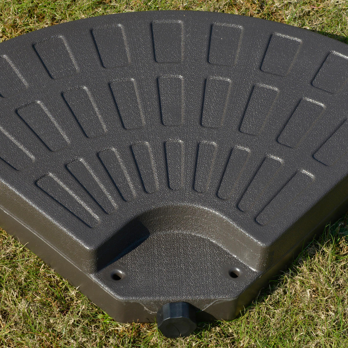 SCHIRMSTÄNDER mit 17 kg Wasser oder 25 kg Sand befüllbar HDPE Kaffee 100 x 100 x 10,5 cm - Braun, Kunststoff (100/100cm) - Outsunny
